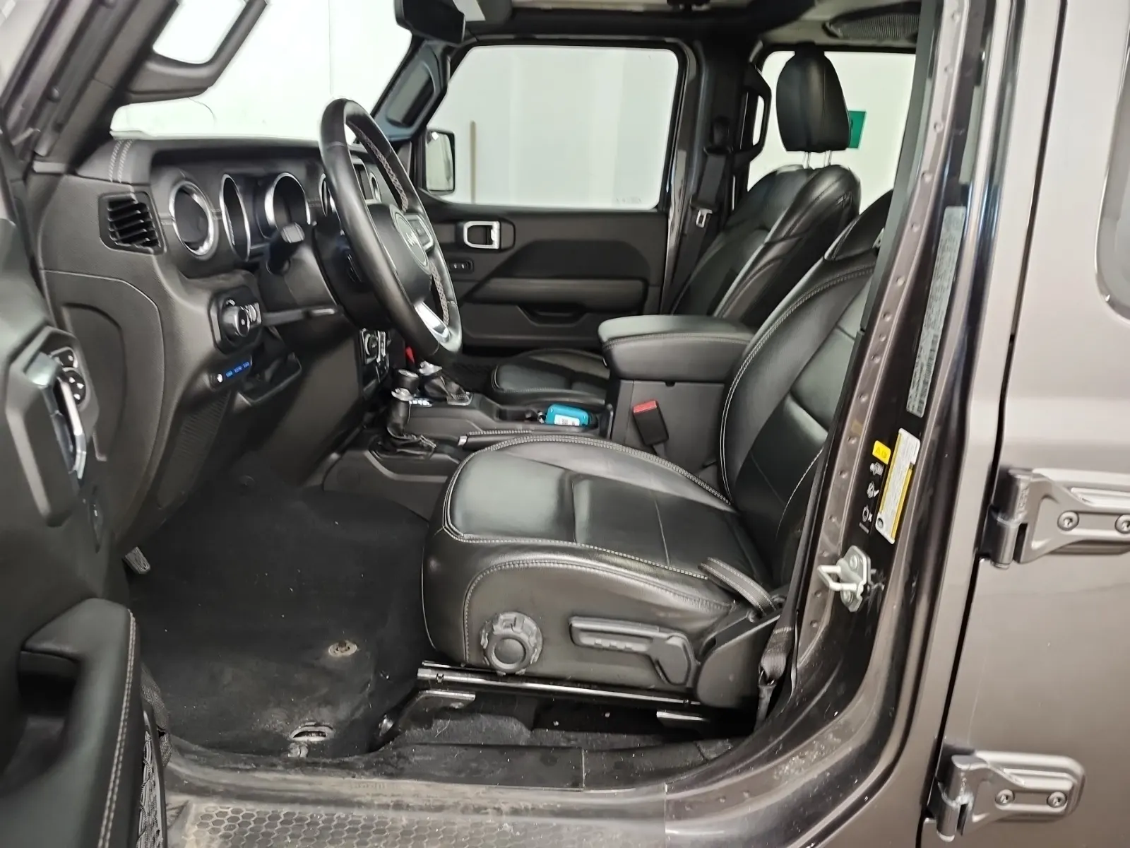 Front Interior Photo