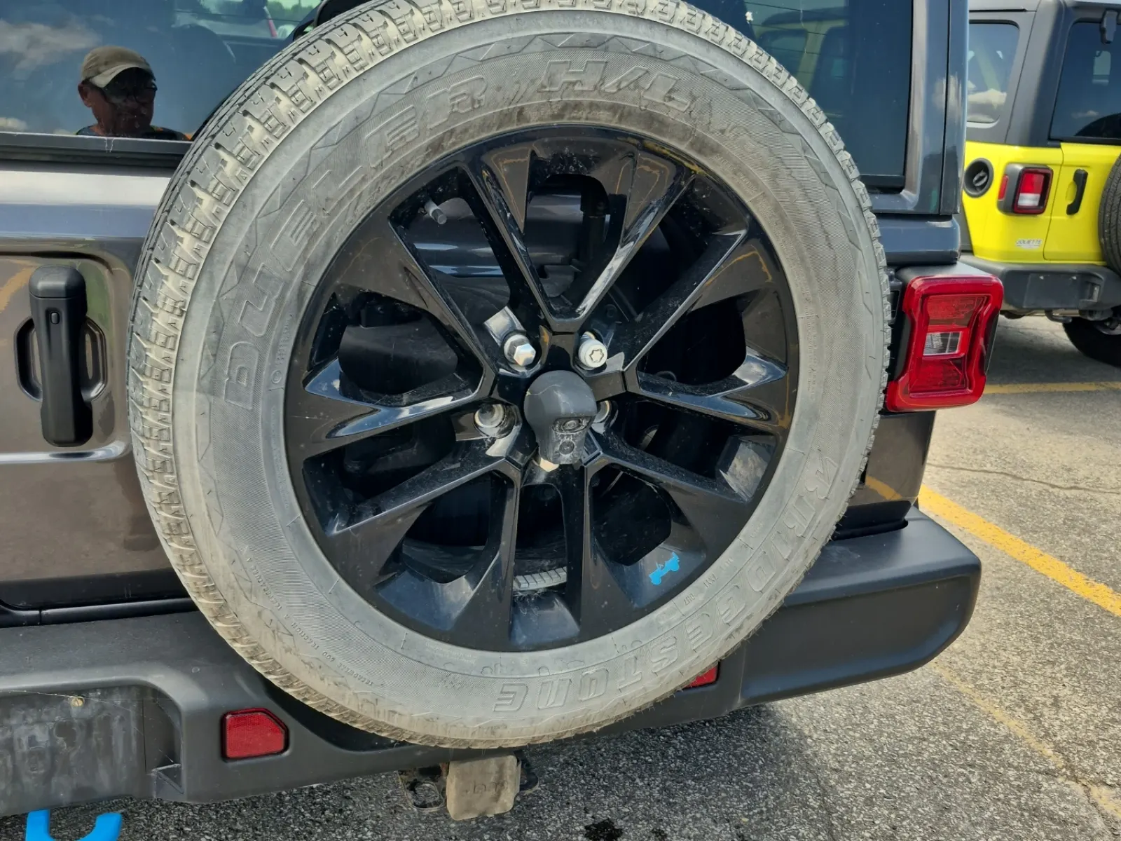Spare Tire & Wheel Photo