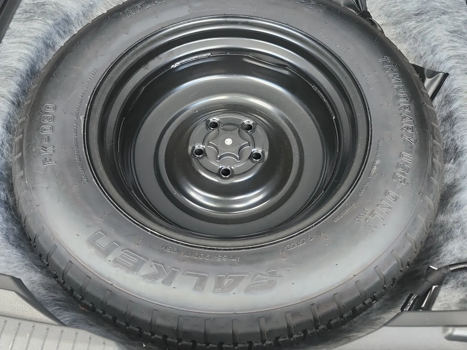 Spare Tire & Wheel Photo