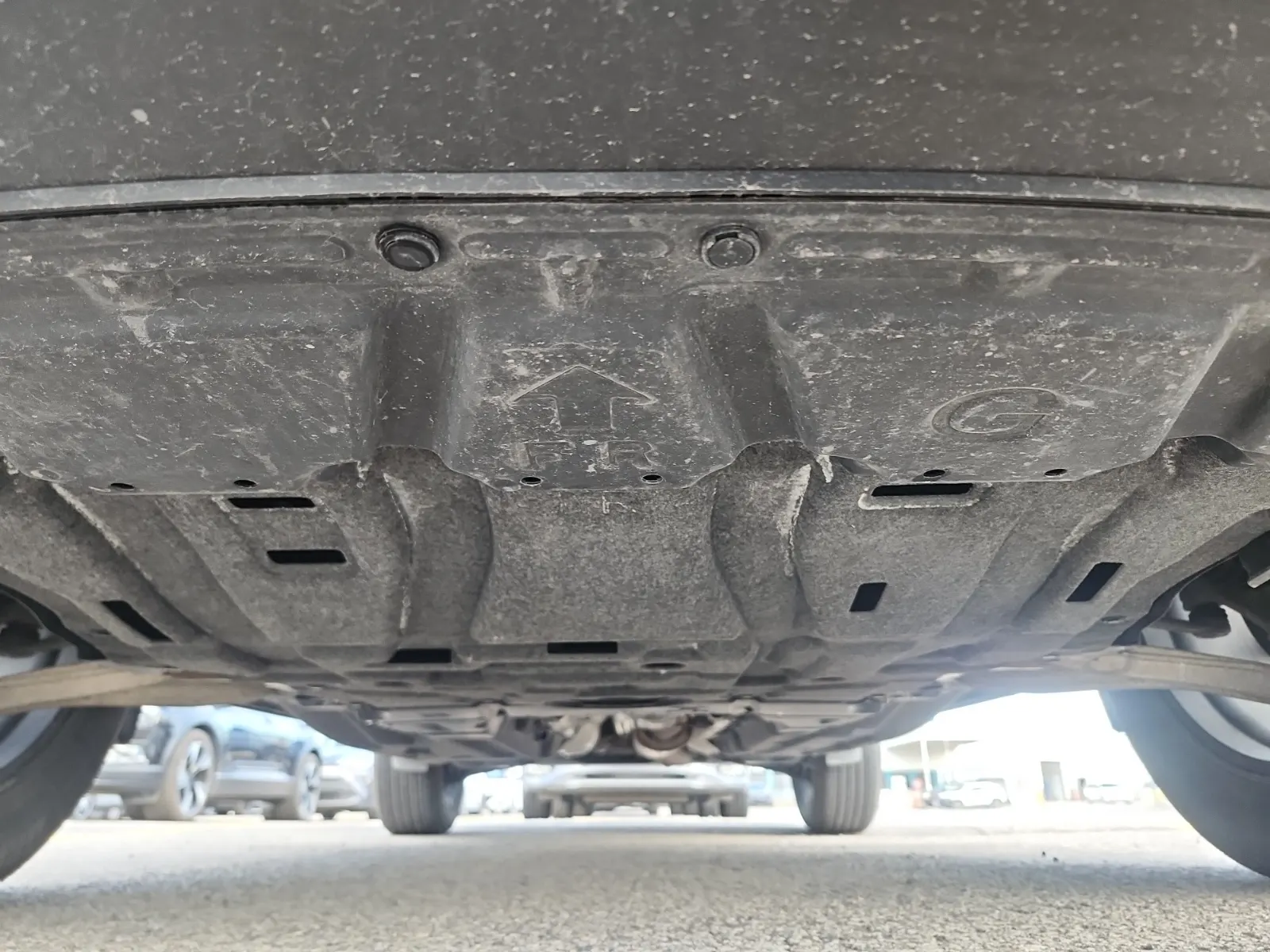 Undercarriage - Front Photo