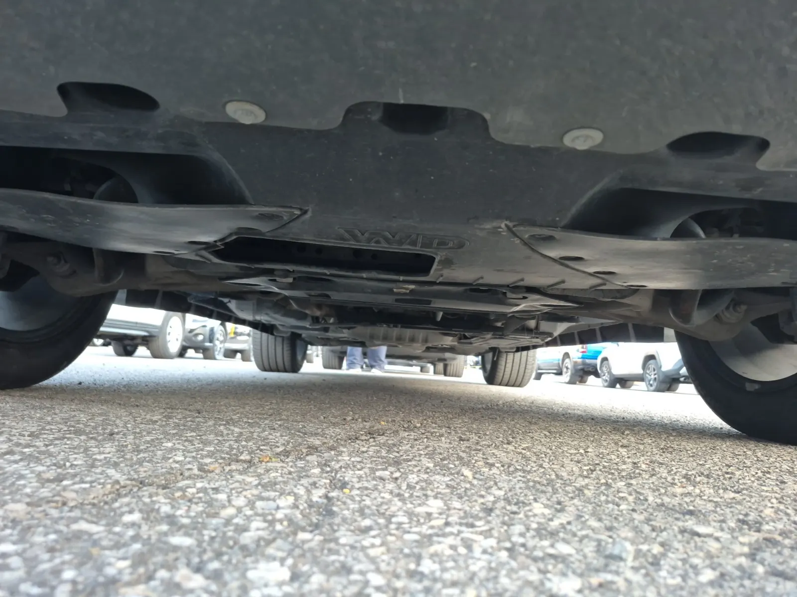 Undercarriage - Front Photo