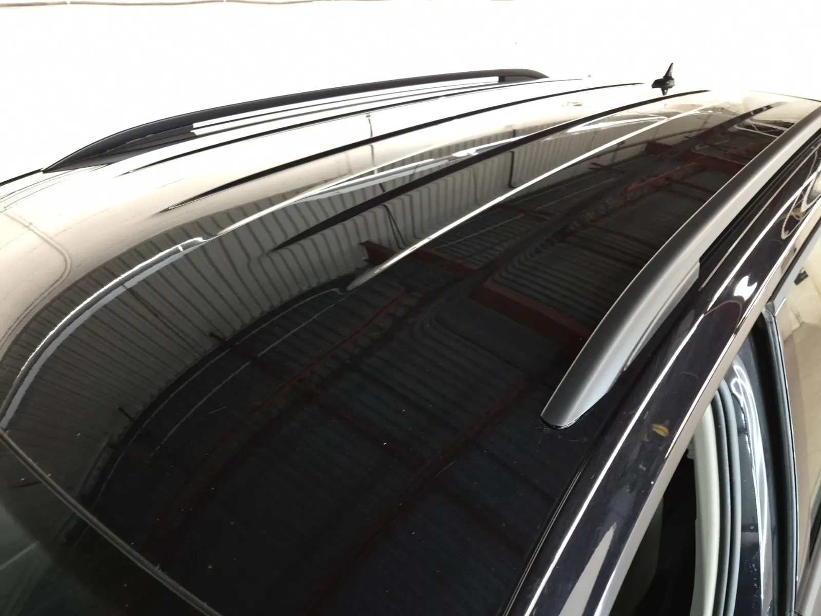 Exterior Roof Photo