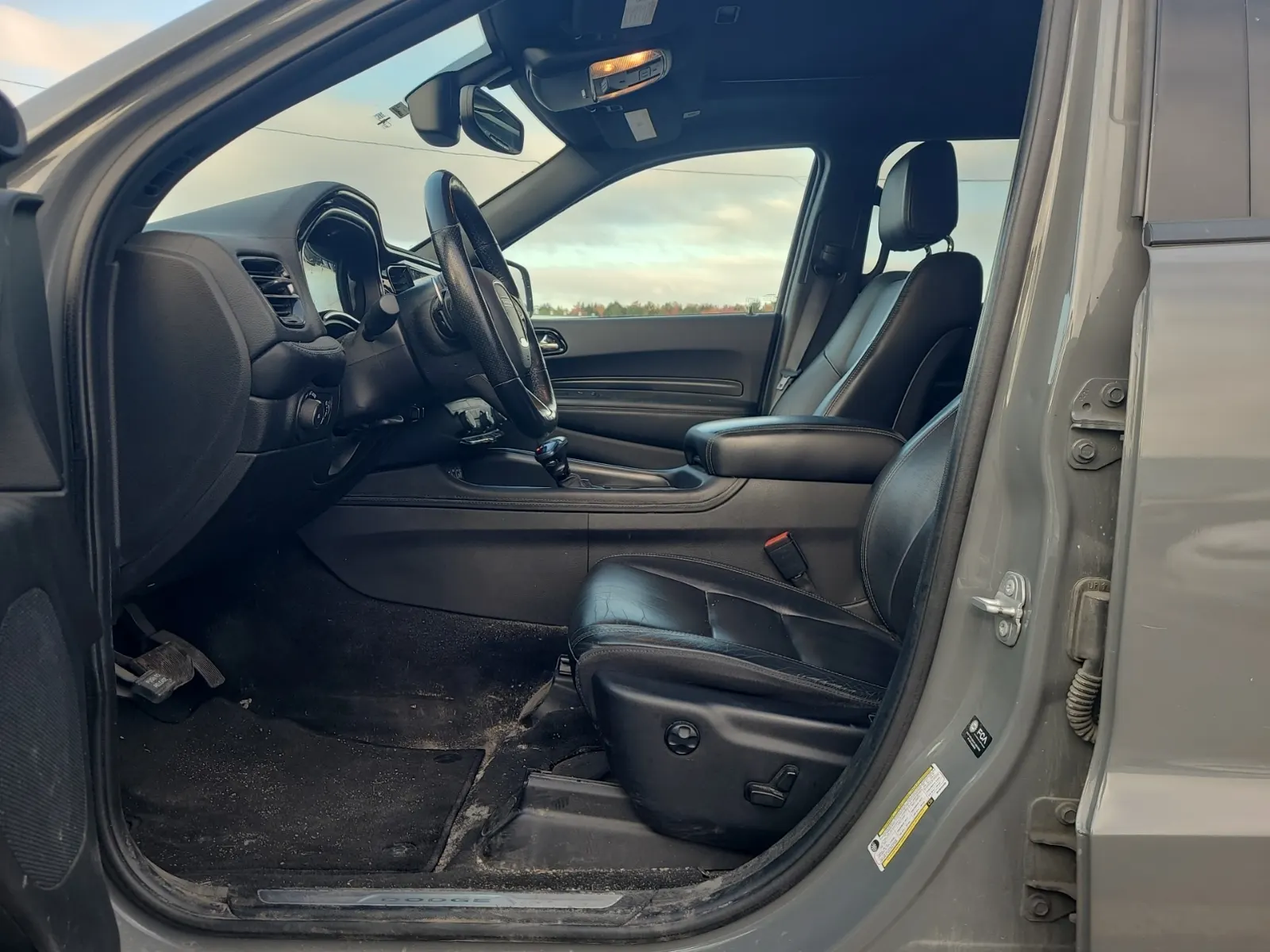 Front Interior Photo