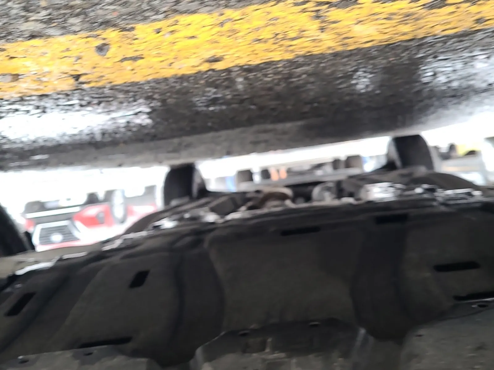Undercarriage - Front Photo