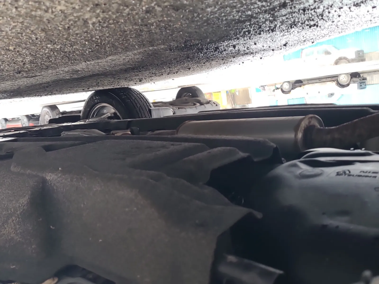 Undercarriage - Passenger Photo