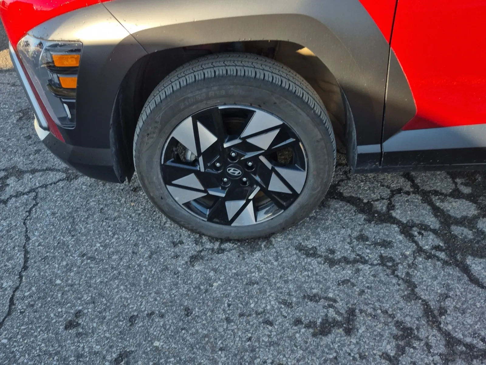 Front driver wheel/tire photo