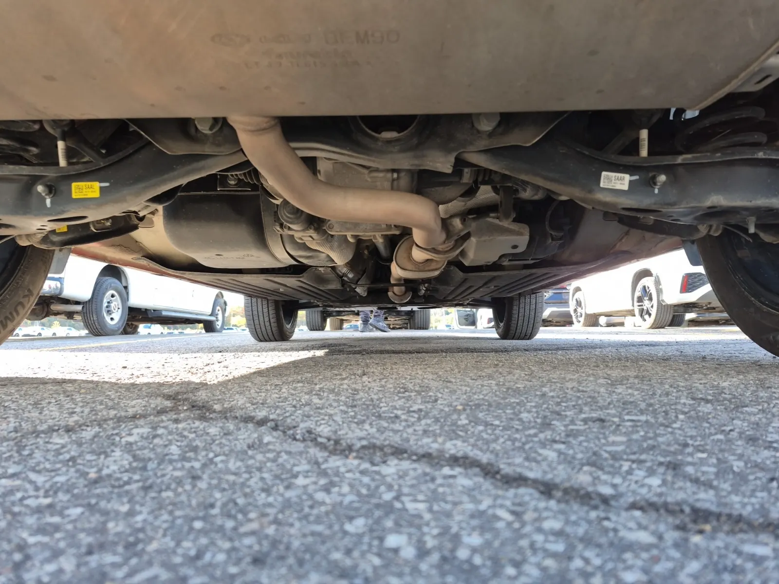 Undercarriage - Rear Photo