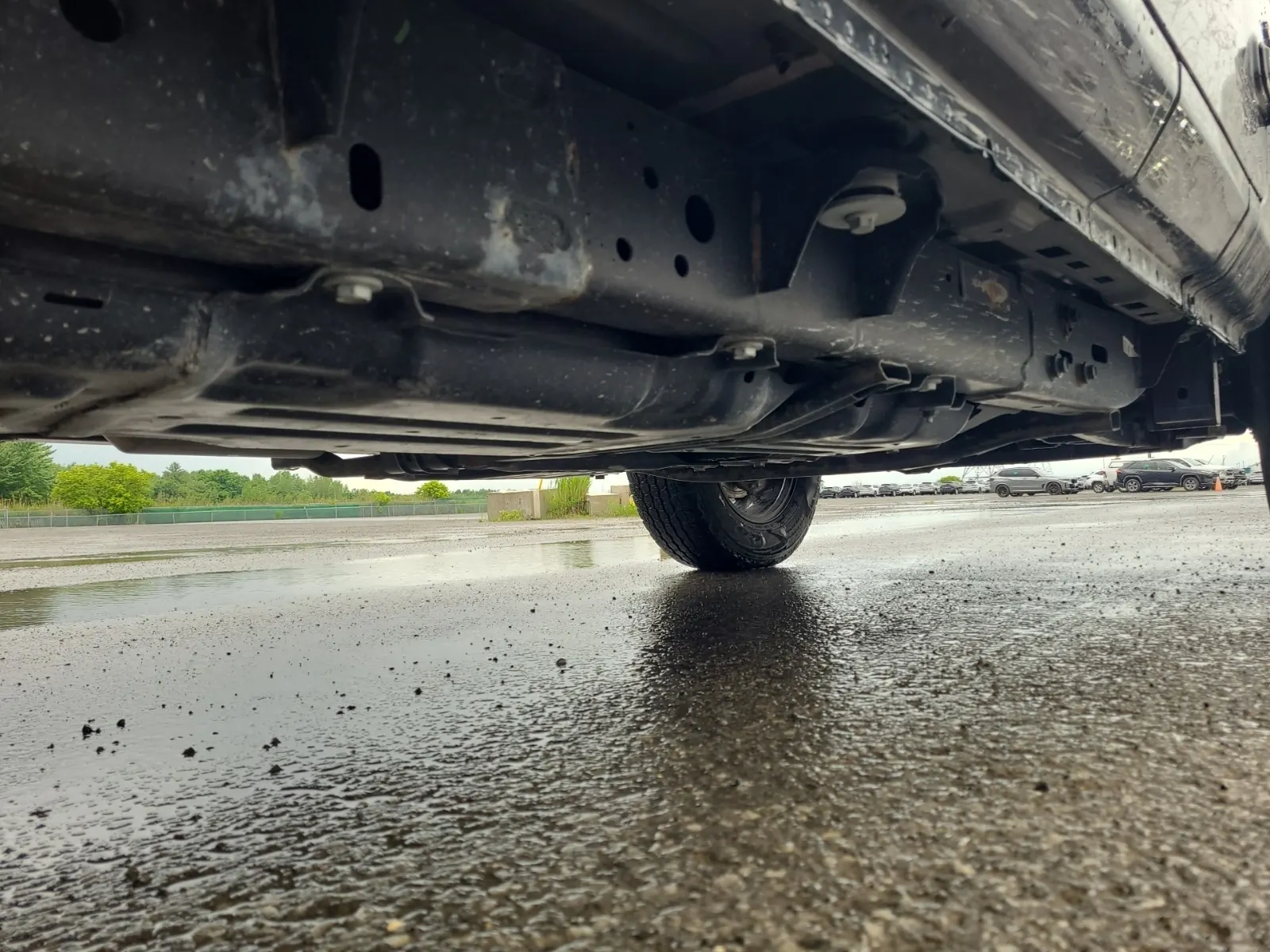 Undercarriage - Passenger Photo