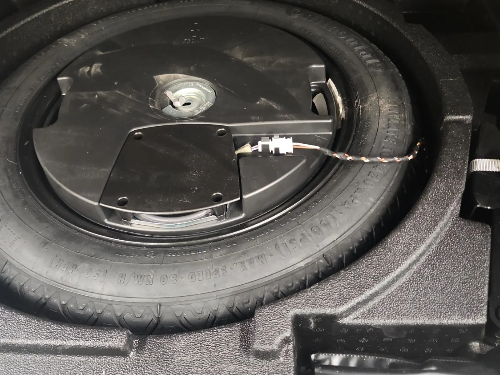 Spare Tire & Wheel Photo