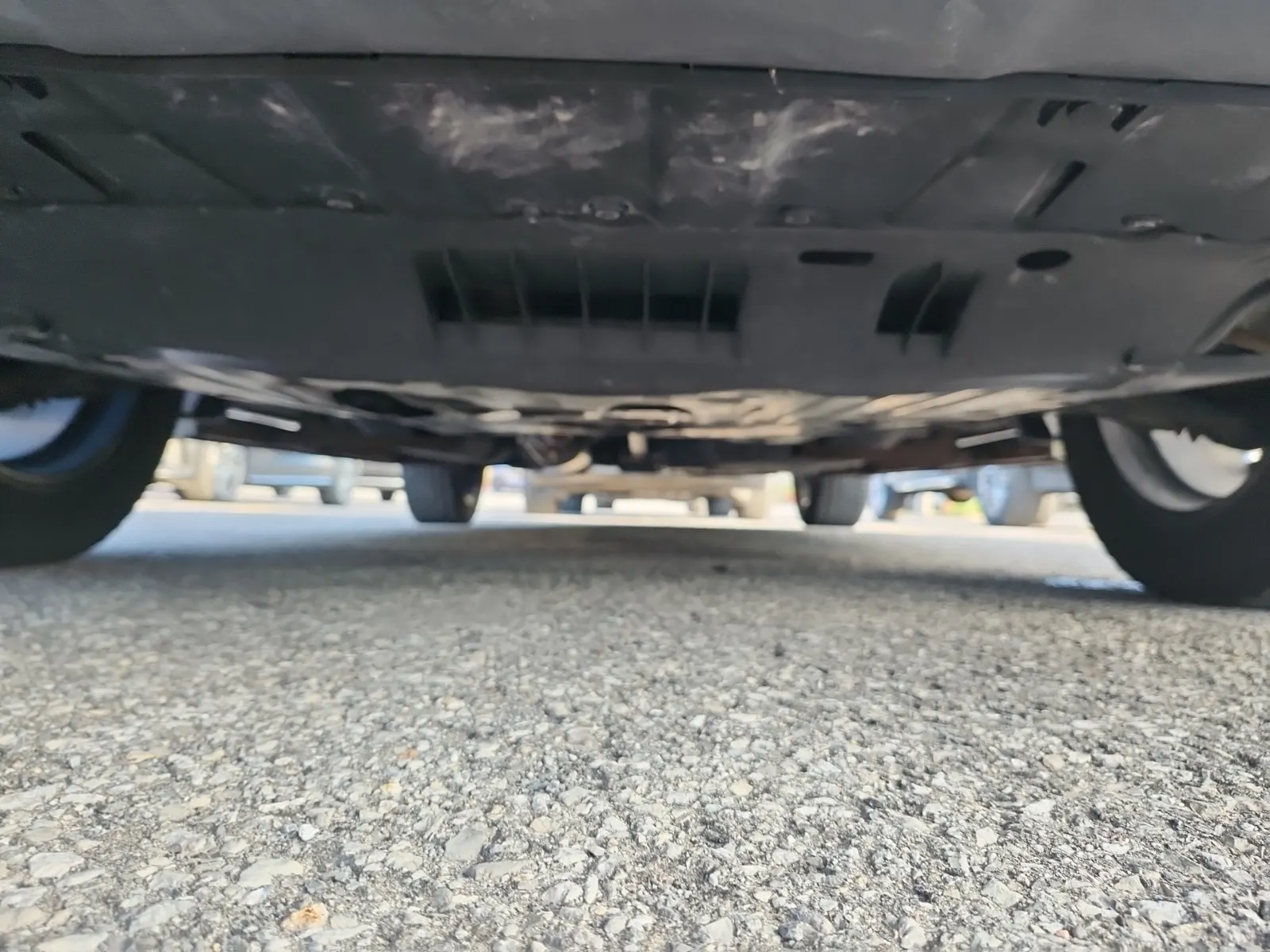 Undercarriage - Front Photo