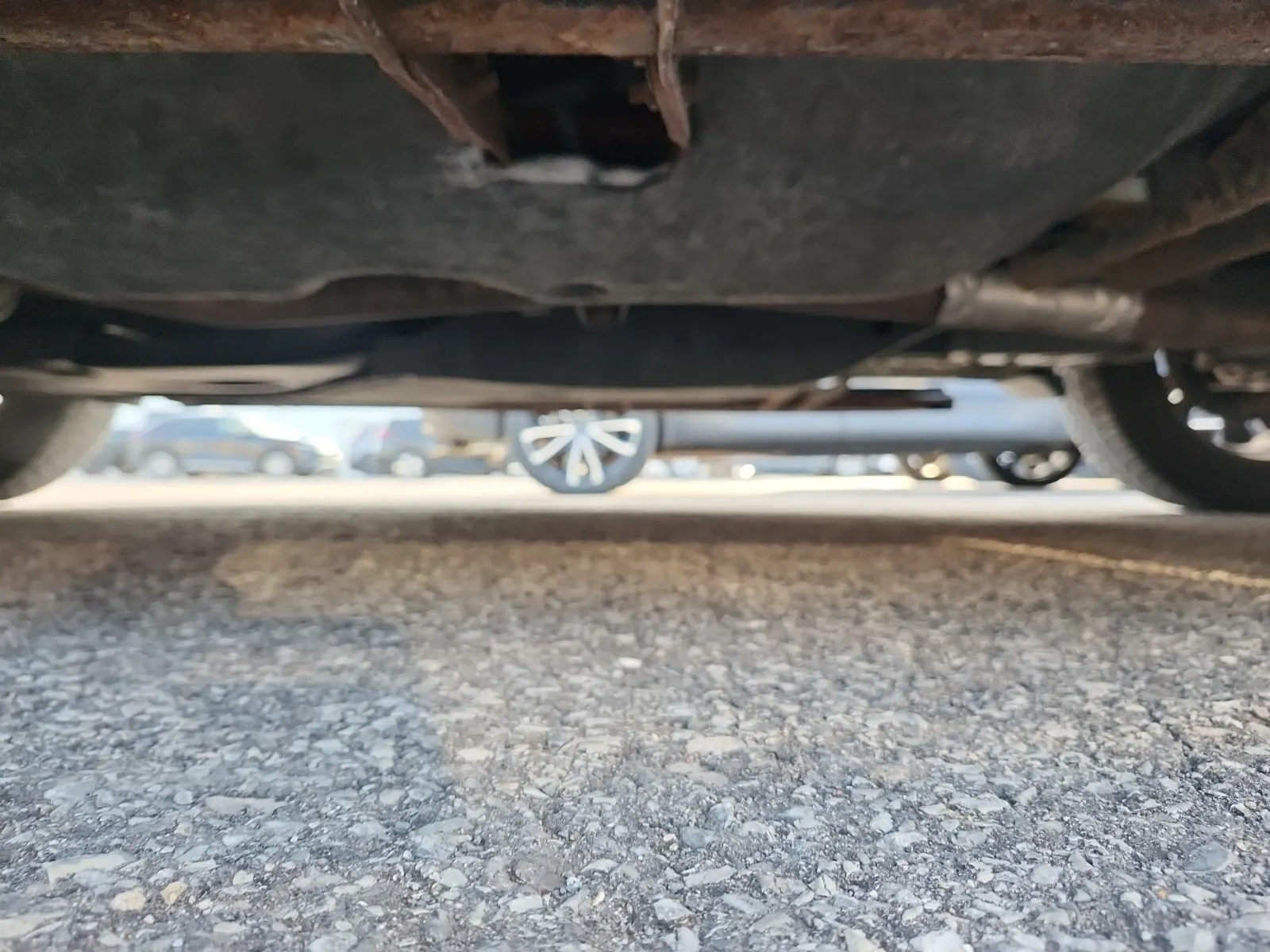 Undercarriage - Passenger Photo