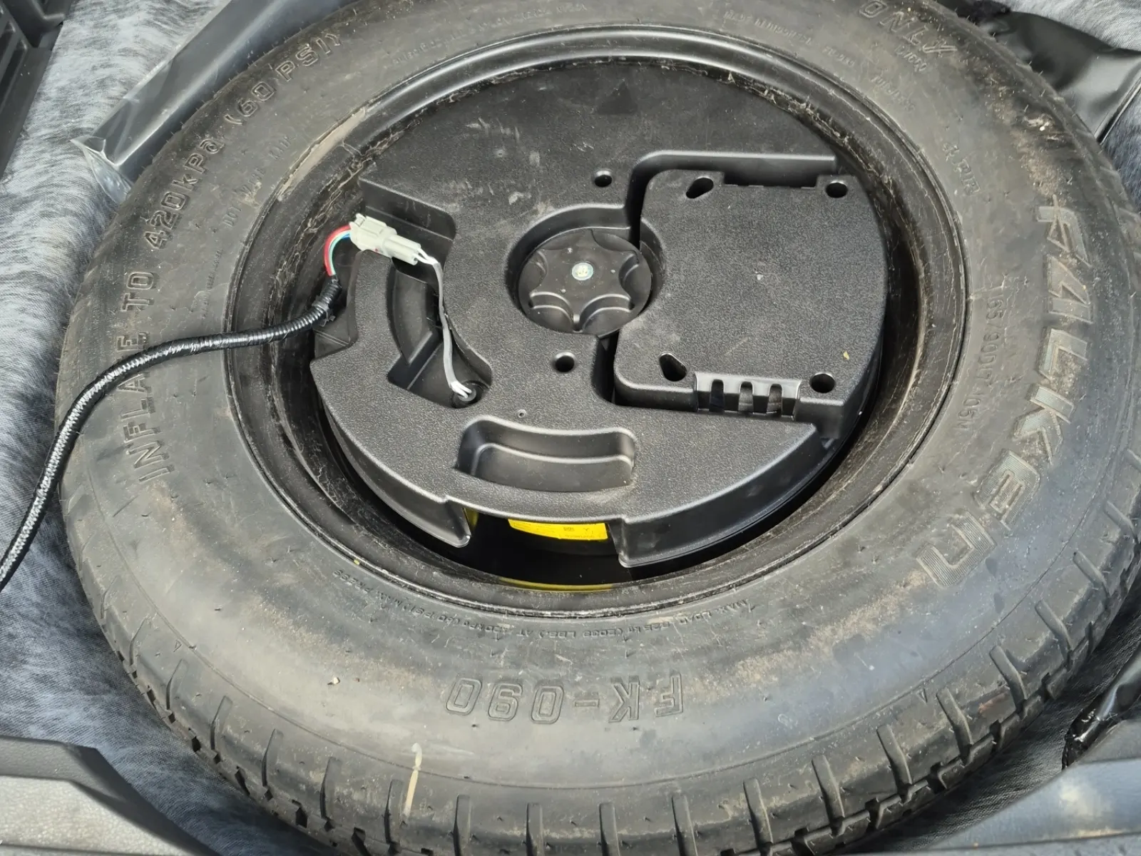Spare Tire & Wheel Photo