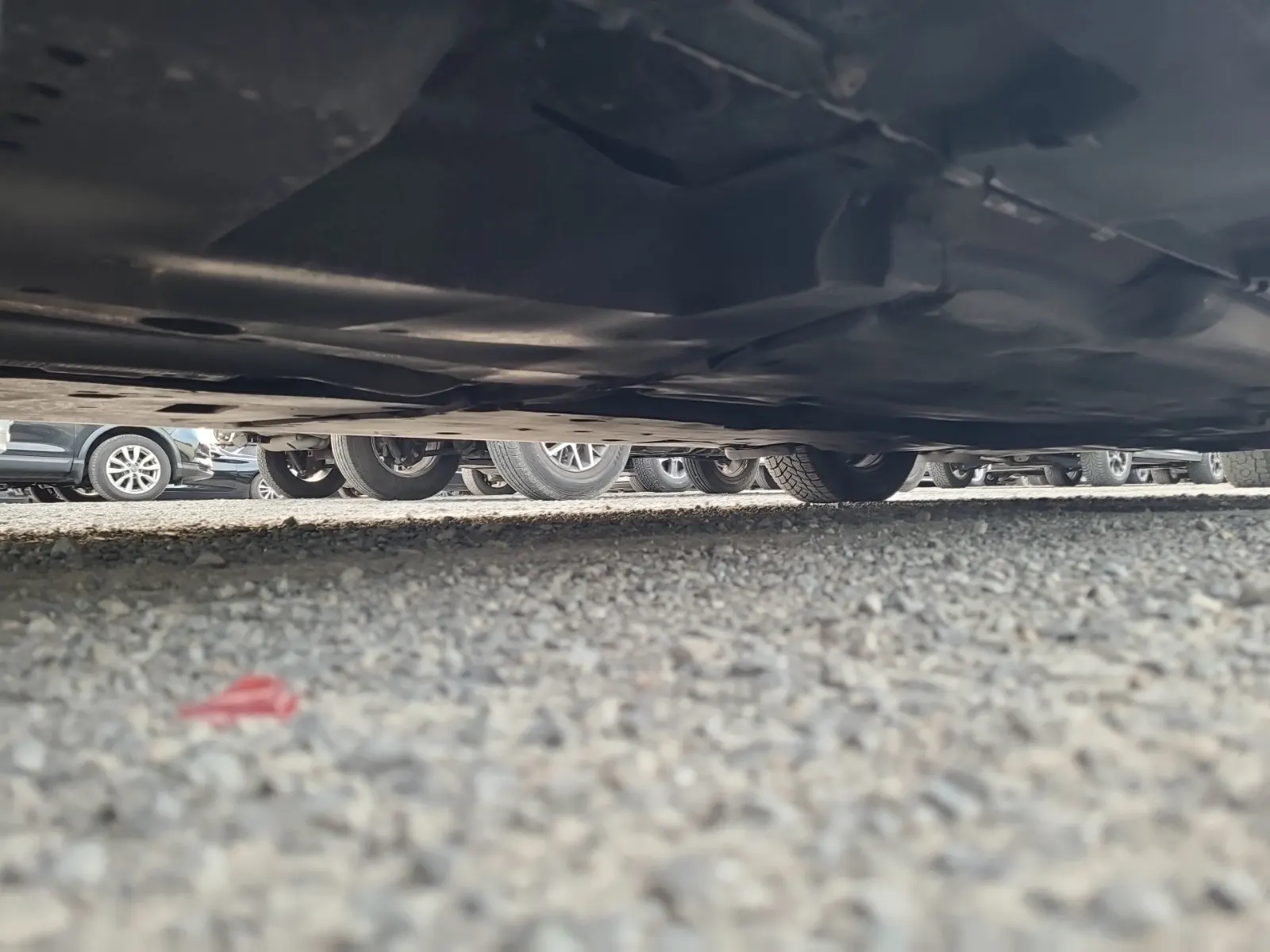 Undercarriage - Passenger Photo