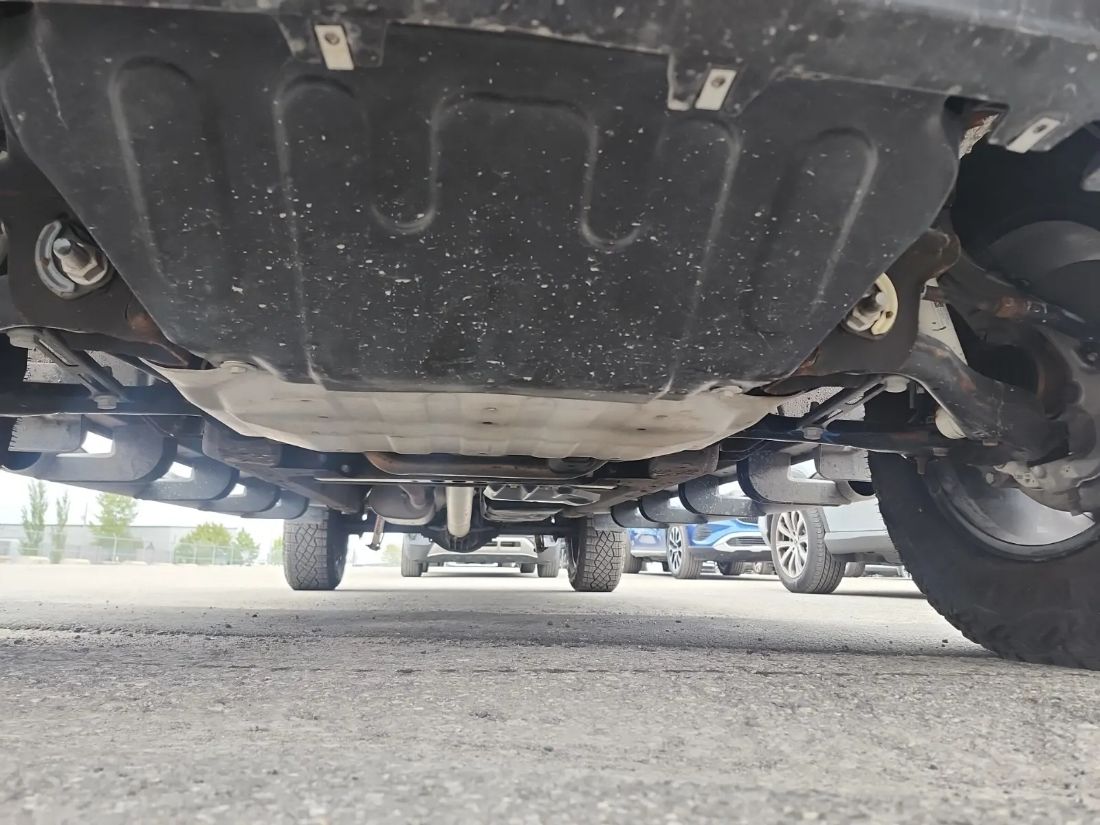 Undercarriage - Front Photo