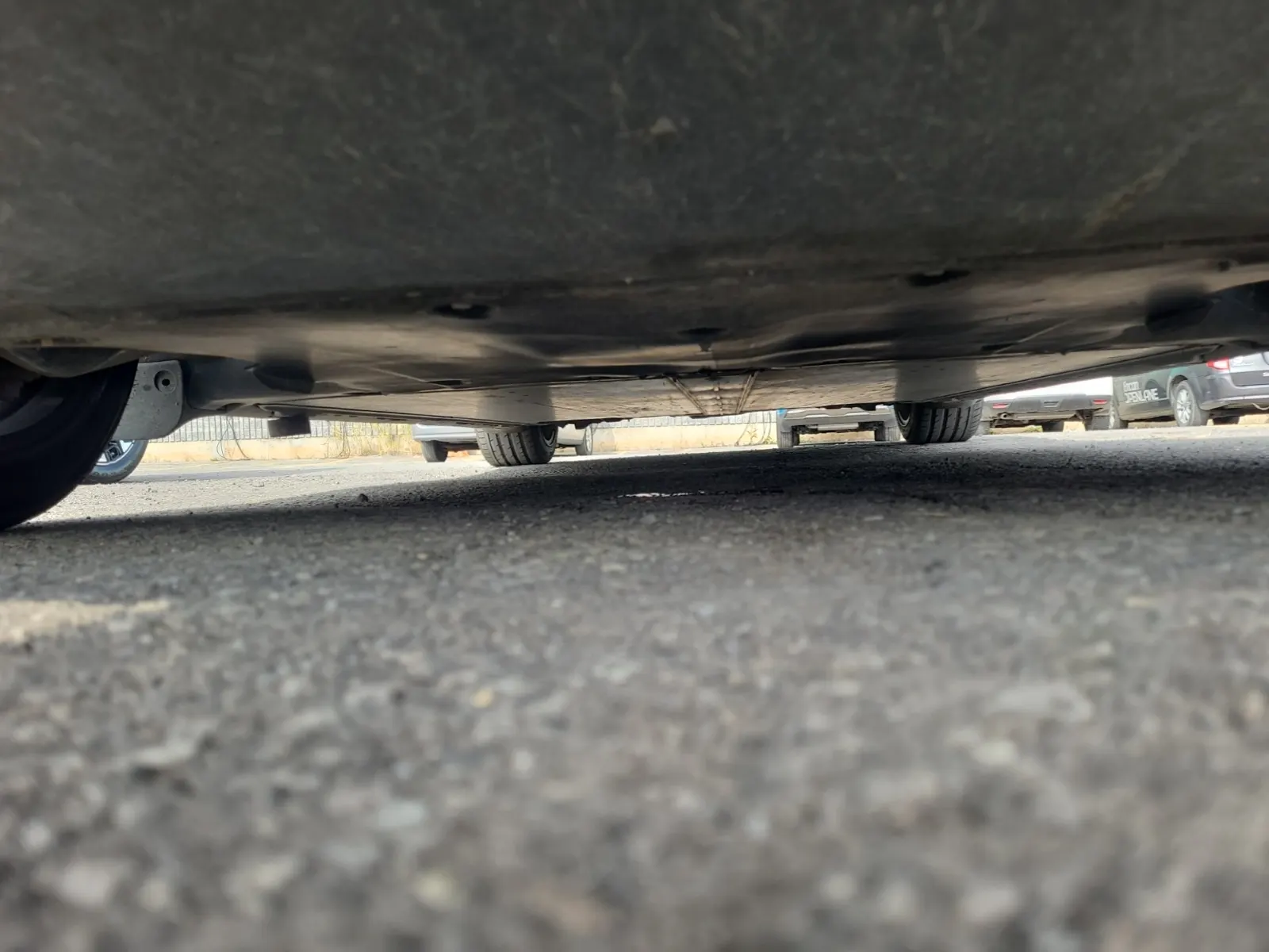 Undercarriage - Front Photo