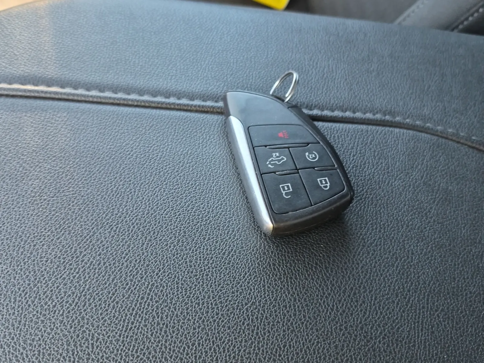 Keys/Fobs/Manual Photo