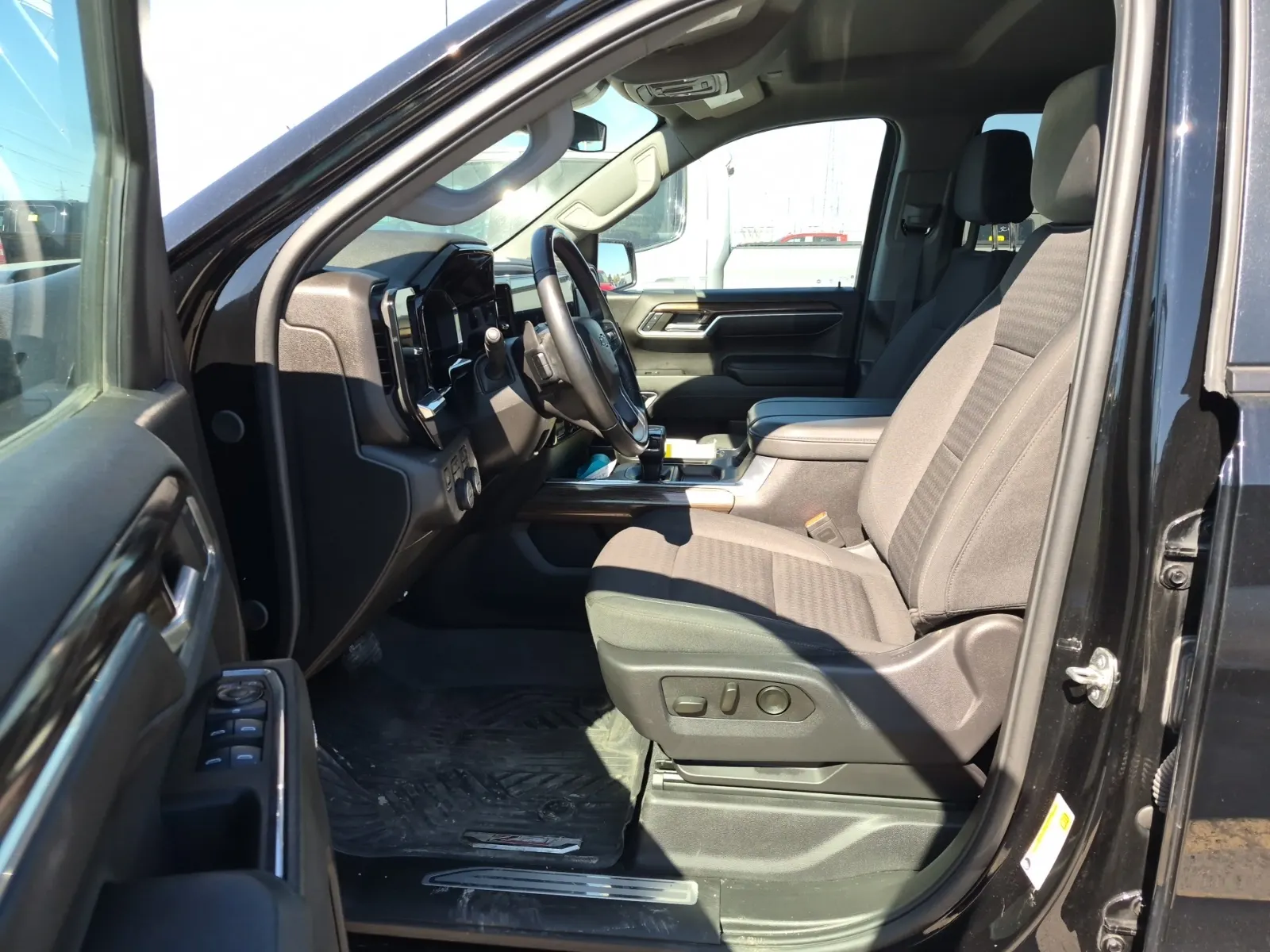 Front Interior Photo