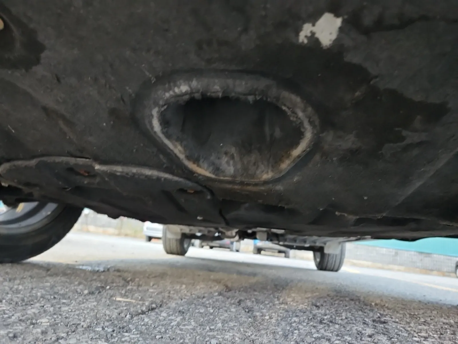 Undercarriage - Front Photo
