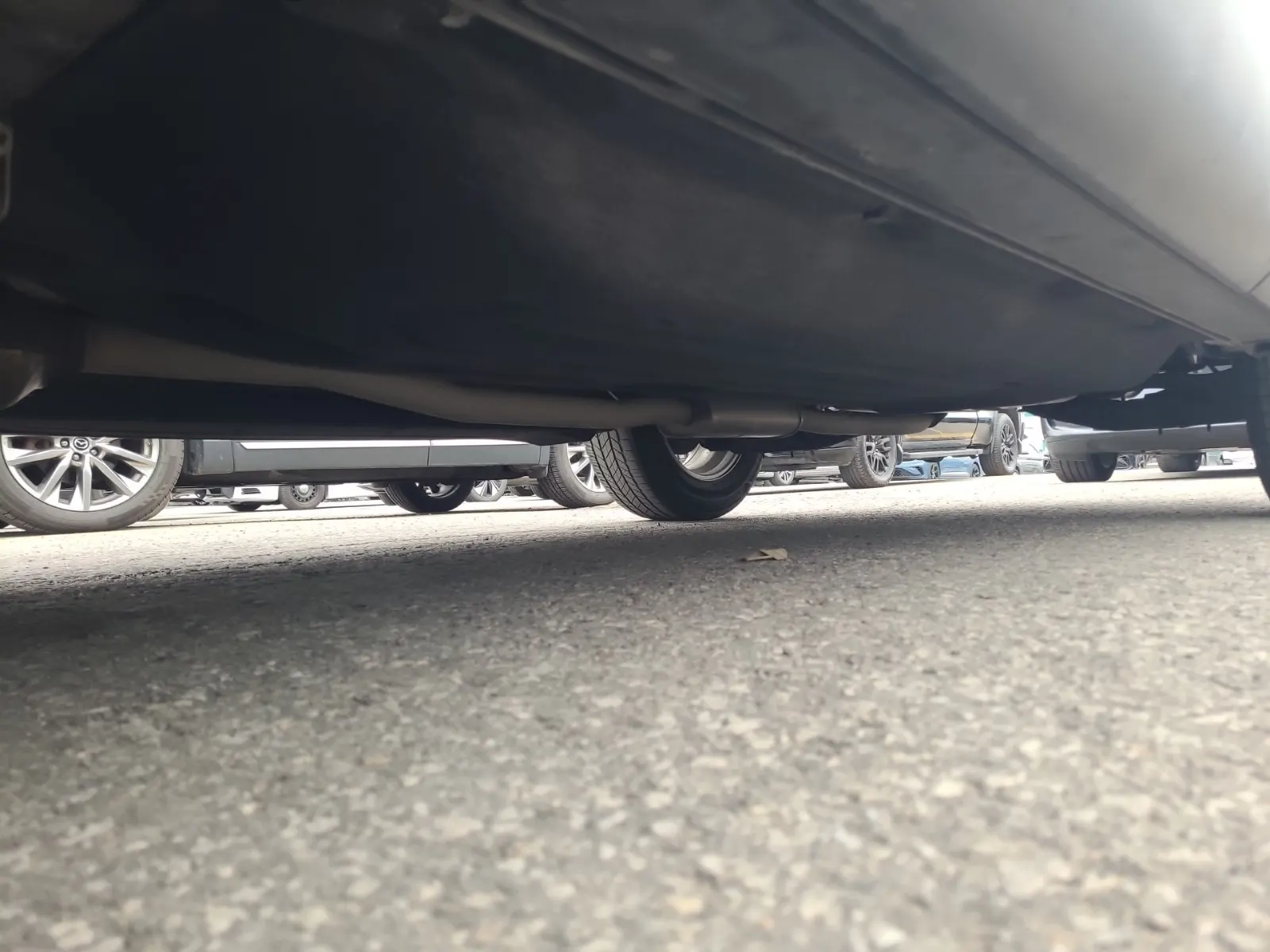 Undercarriage - Driver Photo