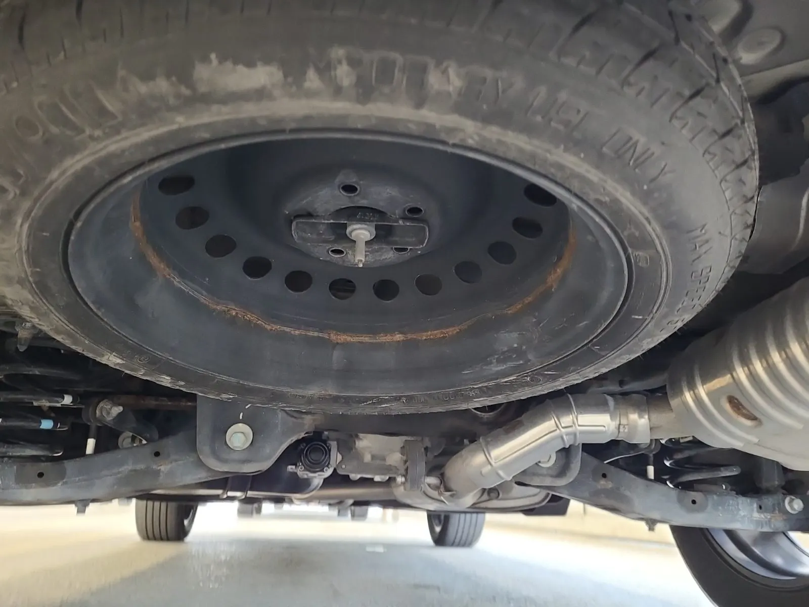 Spare Tire & Wheel Photo