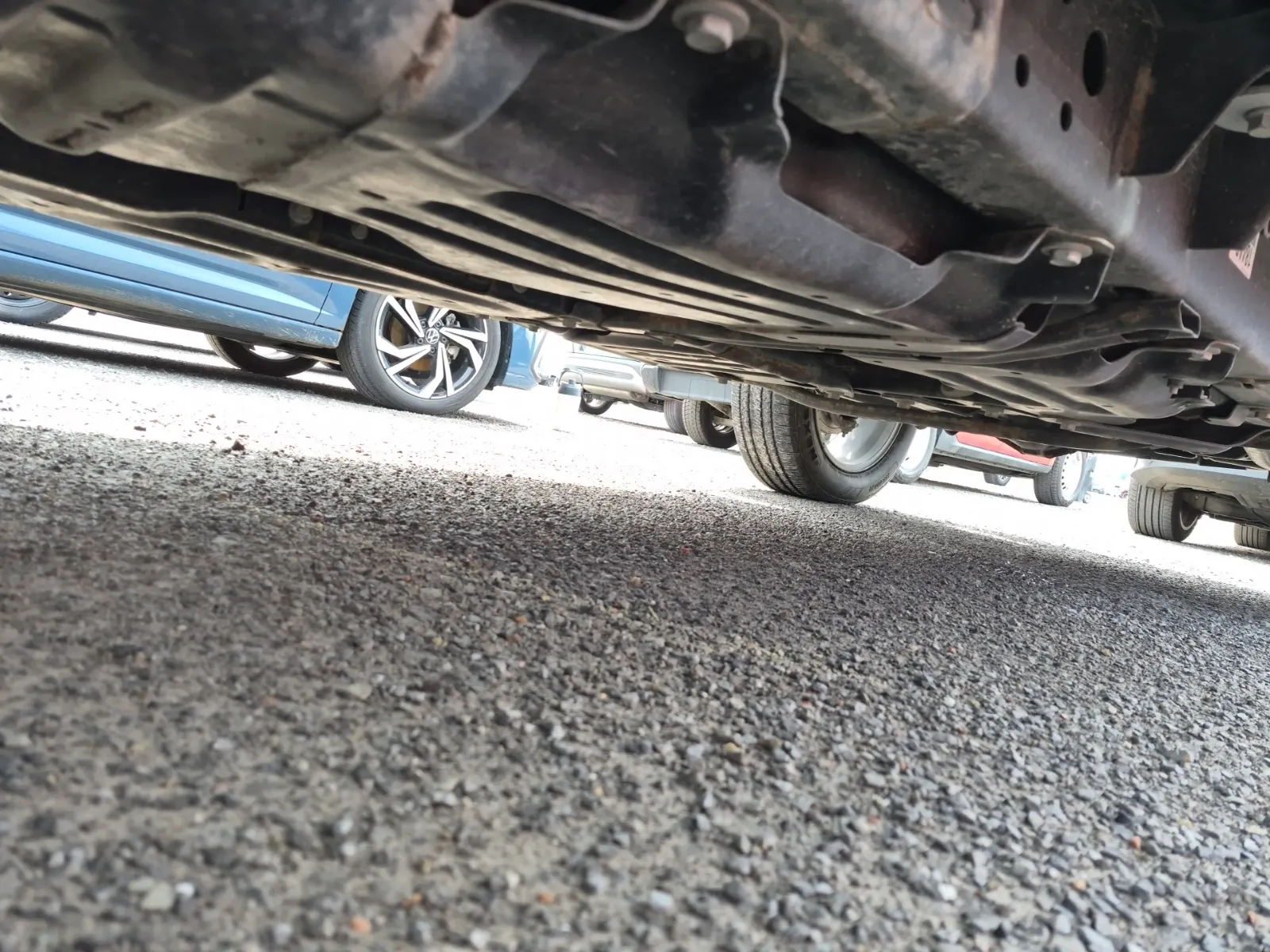 Undercarriage - Passenger Photo