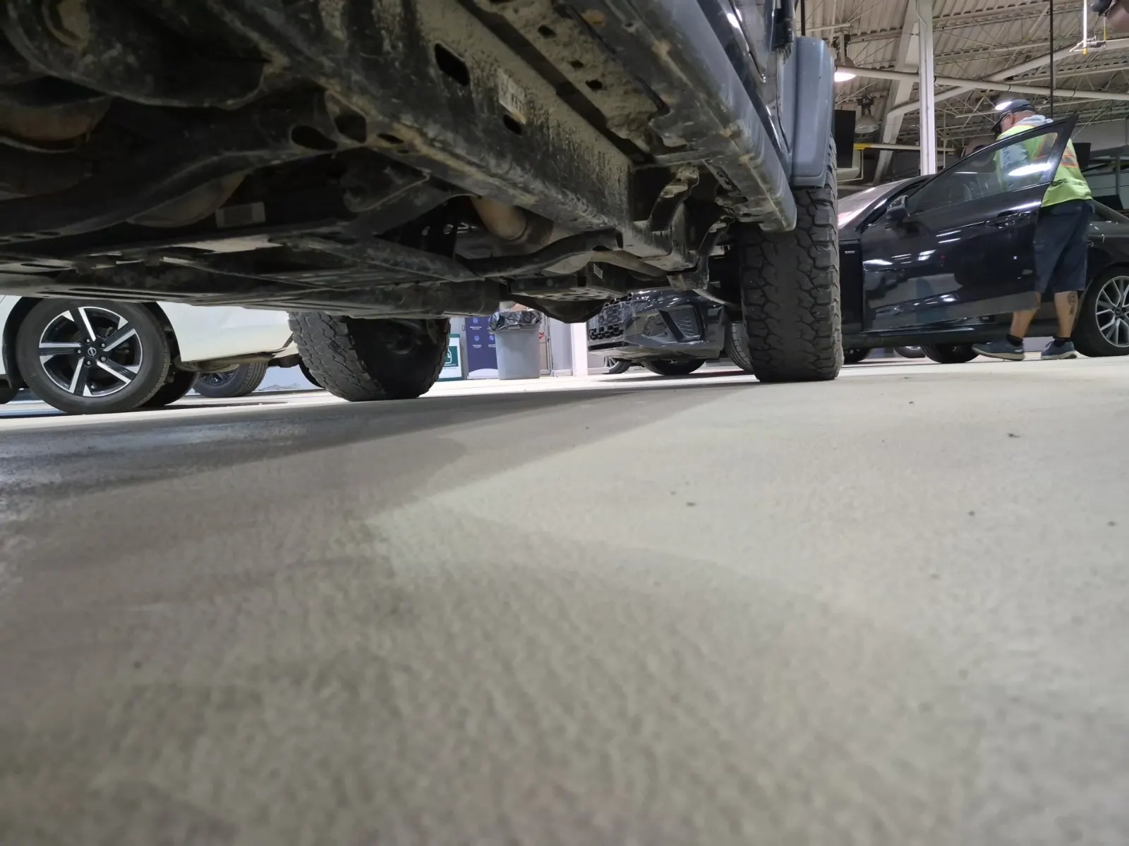 Undercarriage - Driver Photo