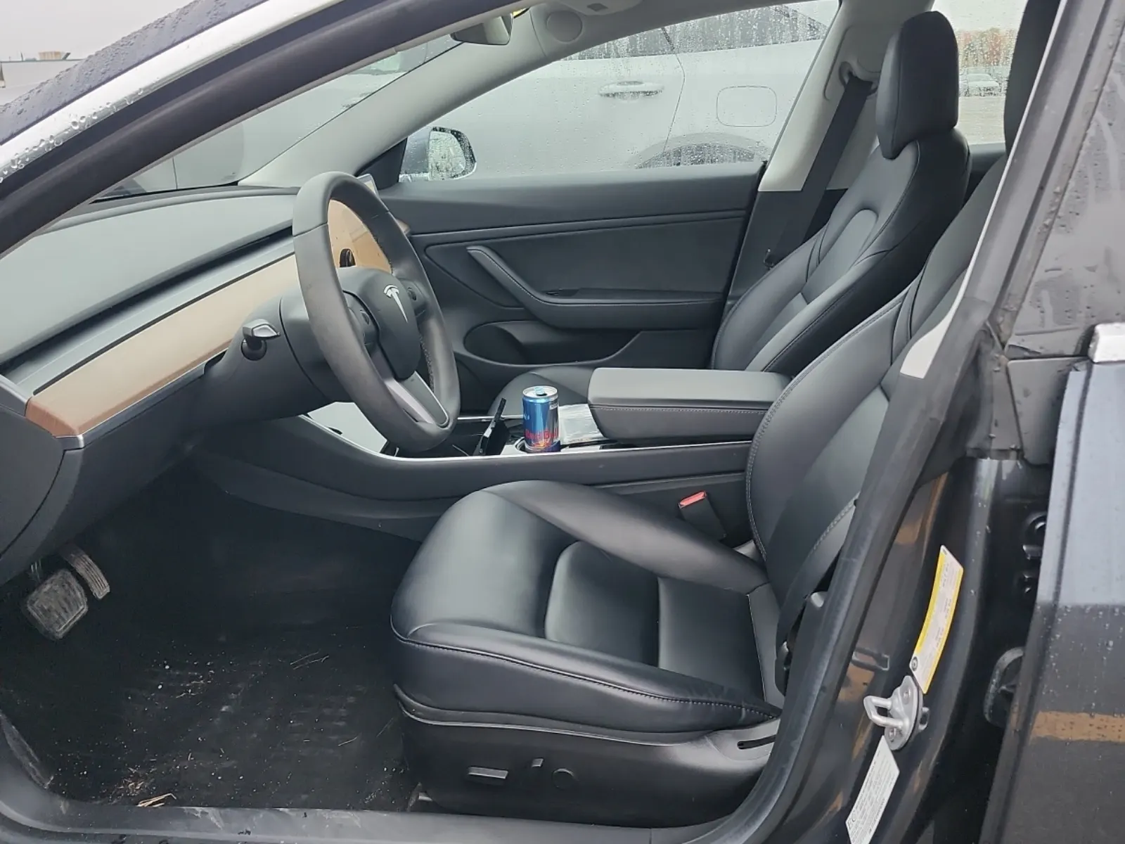 Front Interior Photo