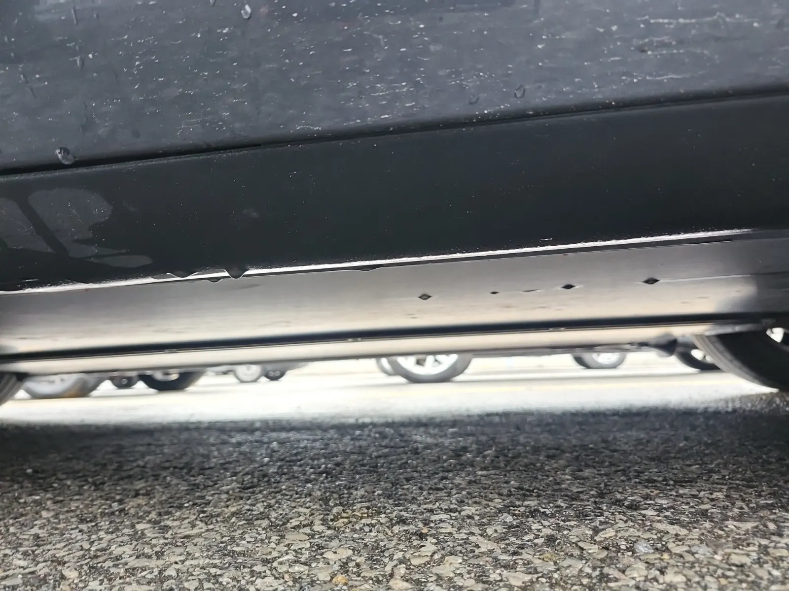 Undercarriage - Passenger Photo