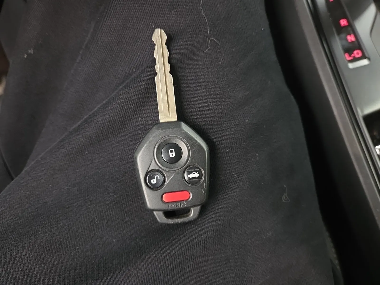 Keys/Fobs/Manual Photo