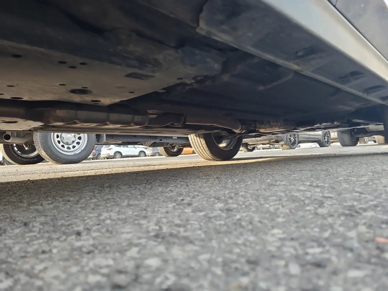 Undercarriage - Passenger Photo