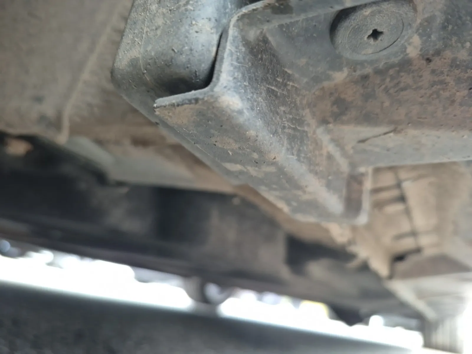 Undercarriage - Driver Photo