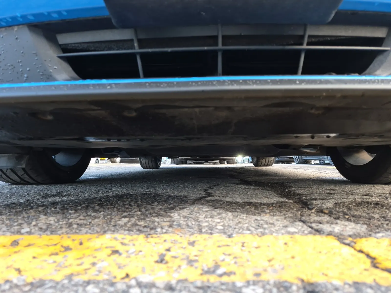 Undercarriage - Front Photo