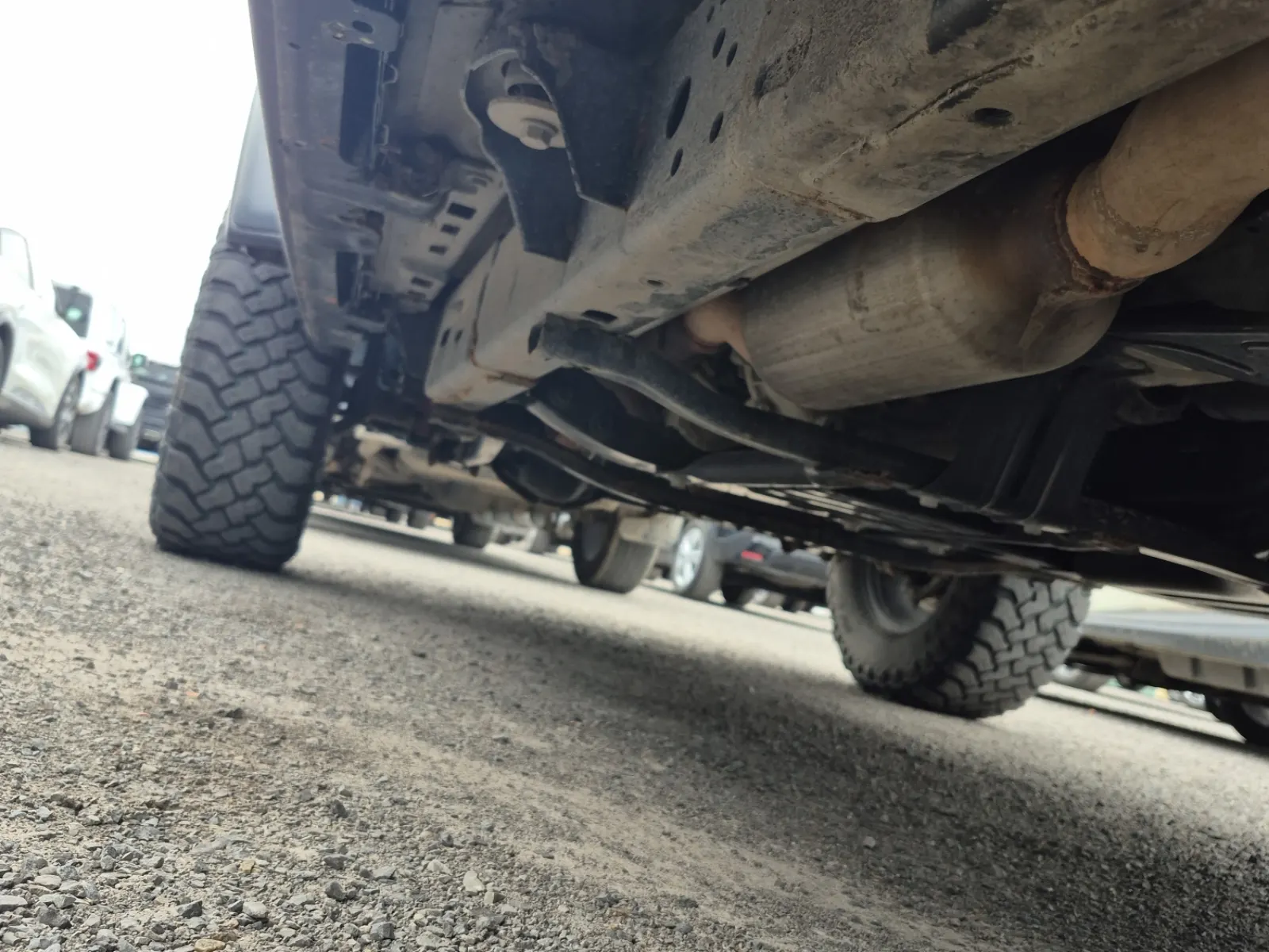 Undercarriage - Driver Photo