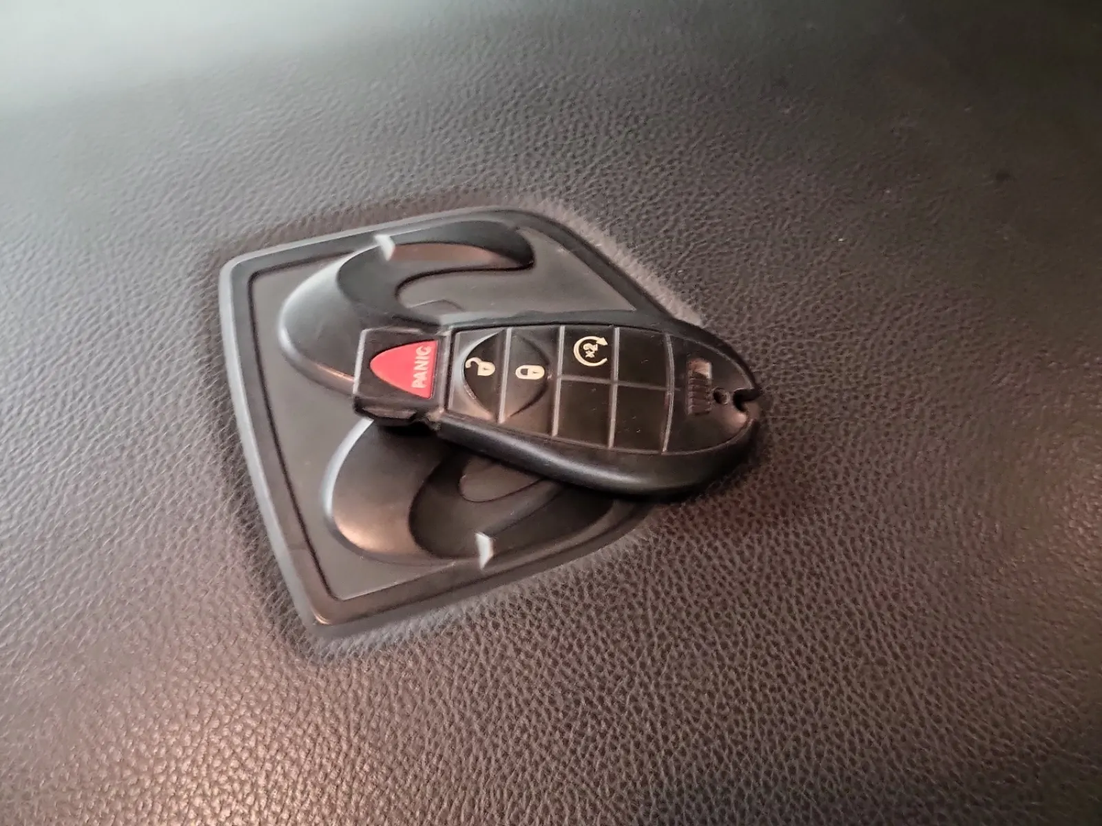 Keys/Fobs/Manual Photo