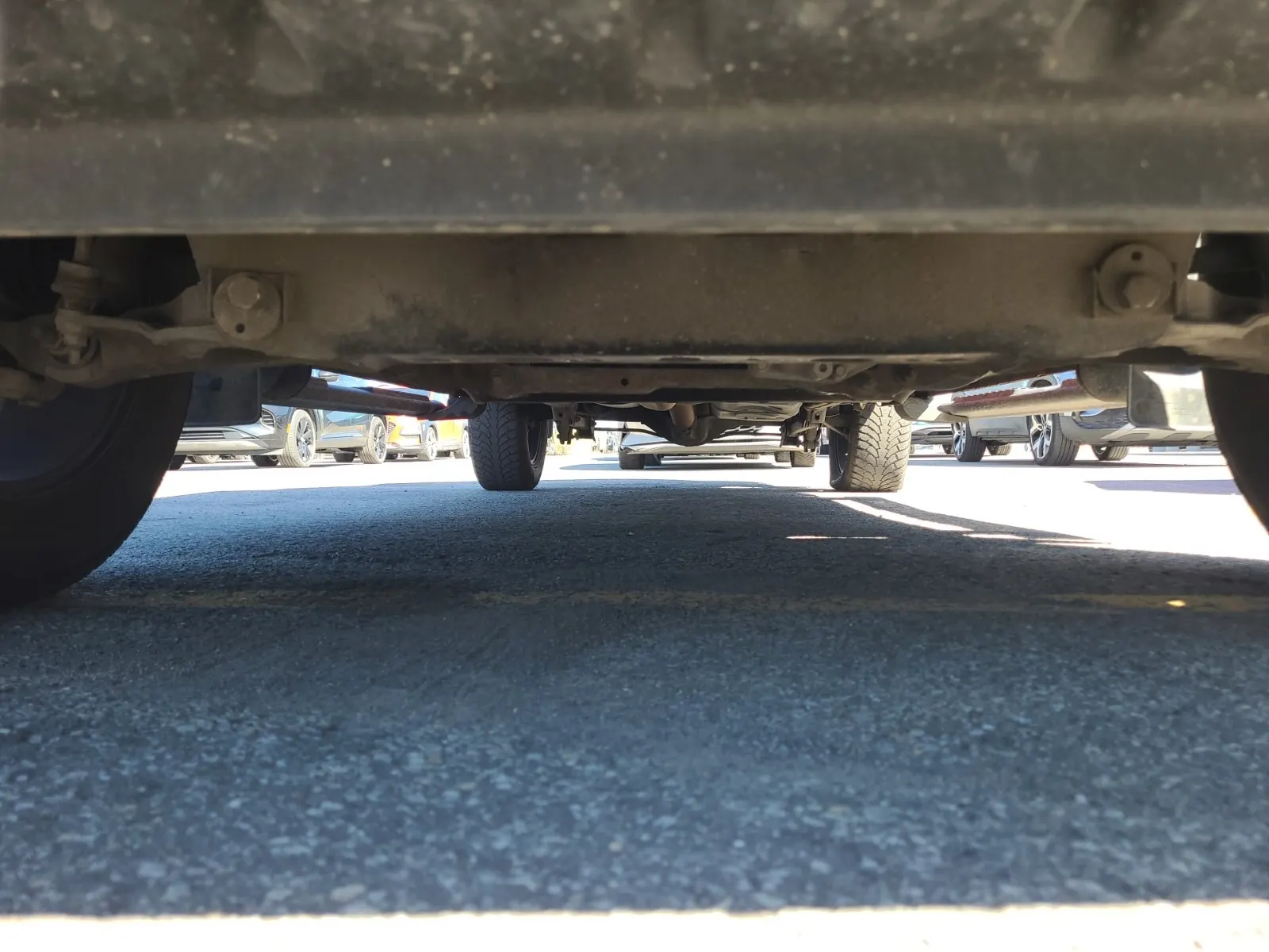 Undercarriage - Front Photo