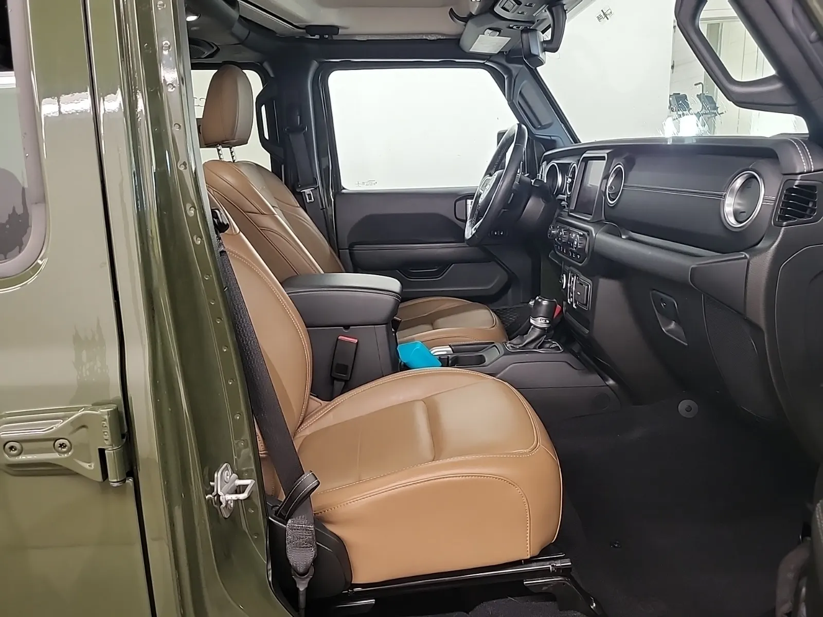 Right Side Interior Photo