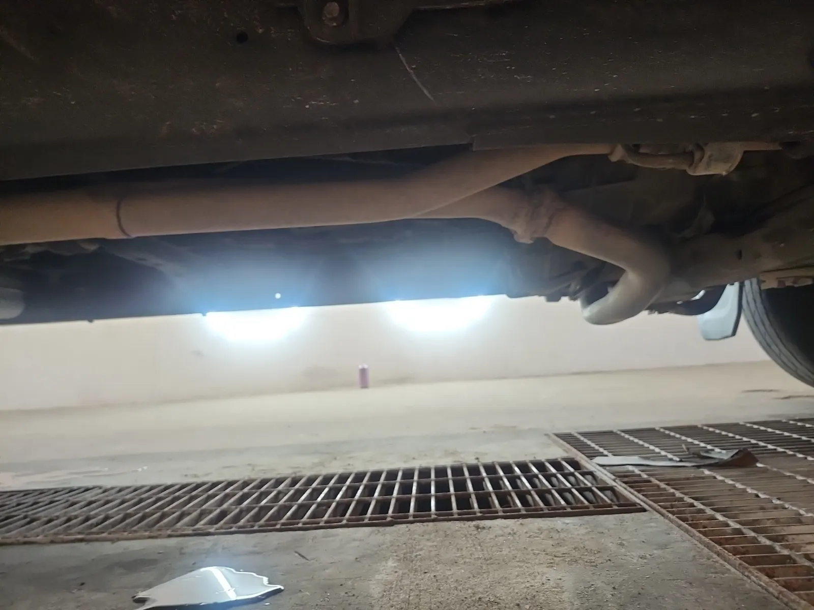 Undercarriage - Passenger Photo