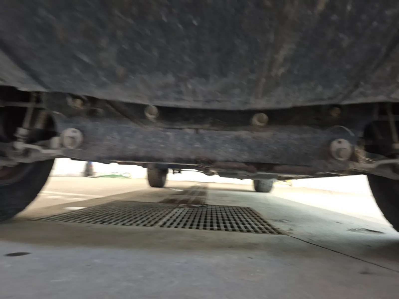Undercarriage - Front Photo