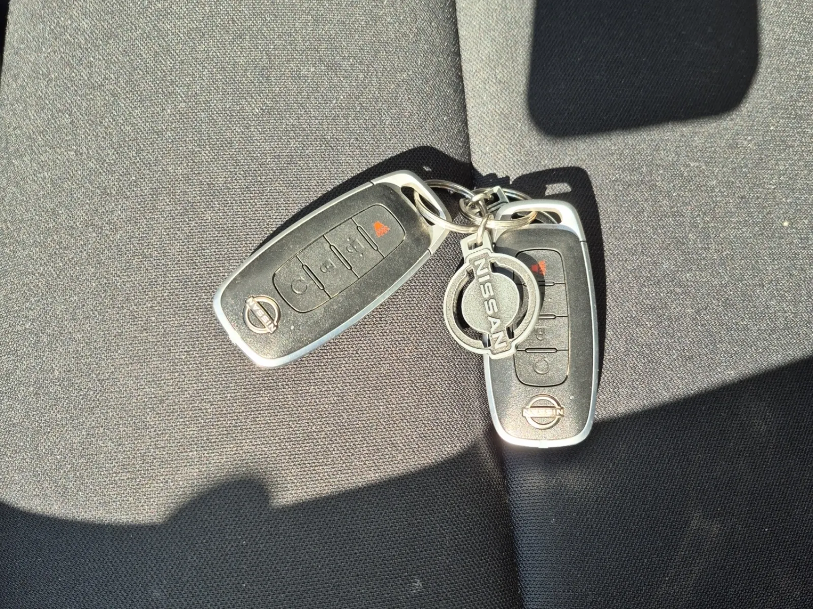 Keys/Fobs/Manual Photo