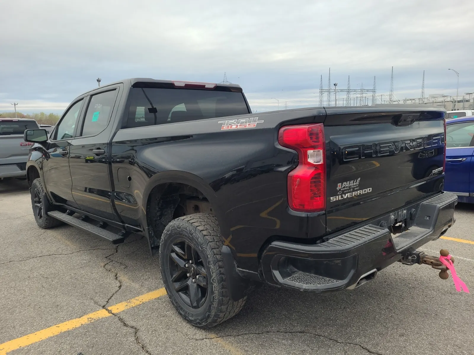 Driver Rear 3/4 Photo