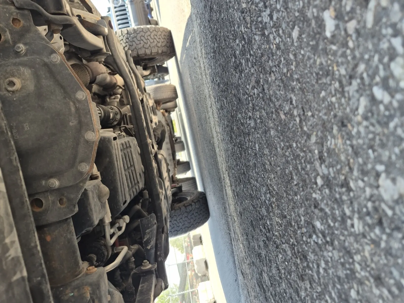 Undercarriage - Front Photo