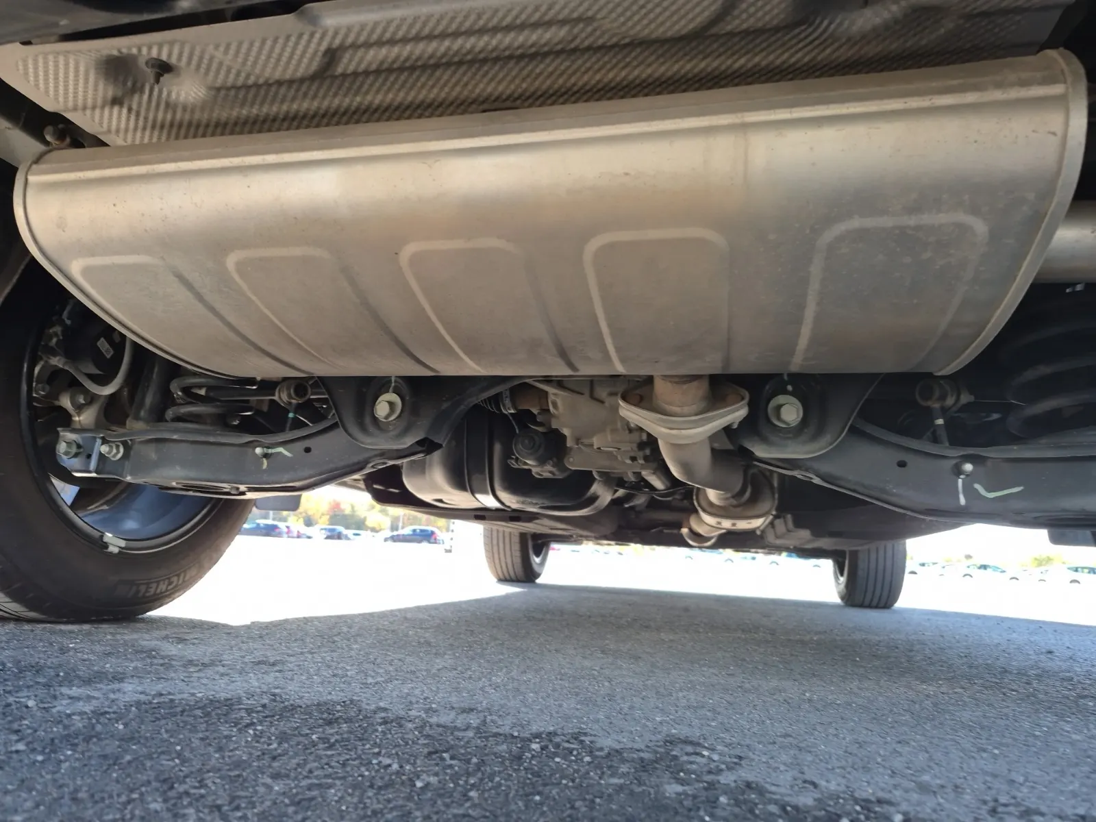 Undercarriage - Rear Photo