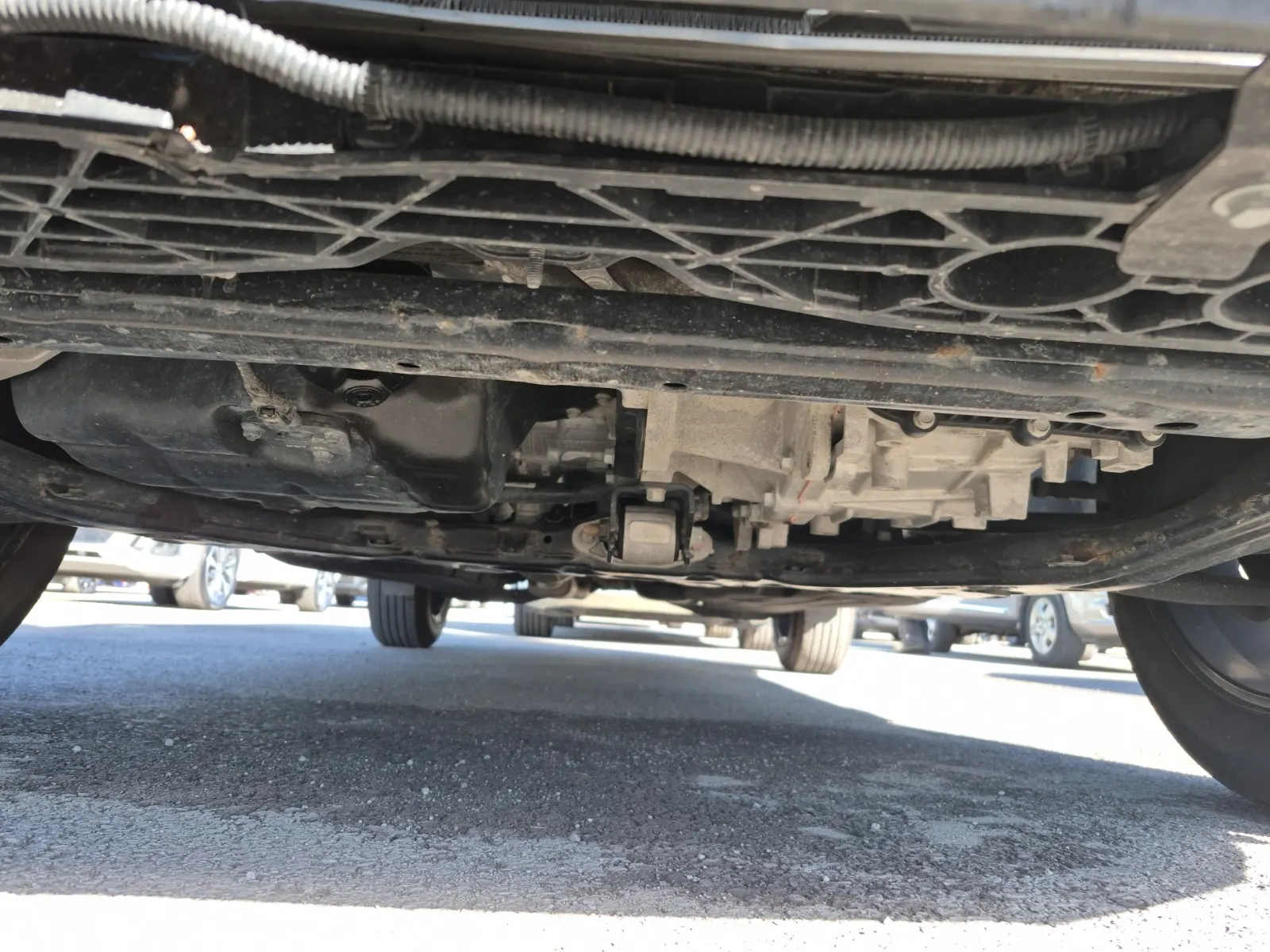 Undercarriage - Front Photo
