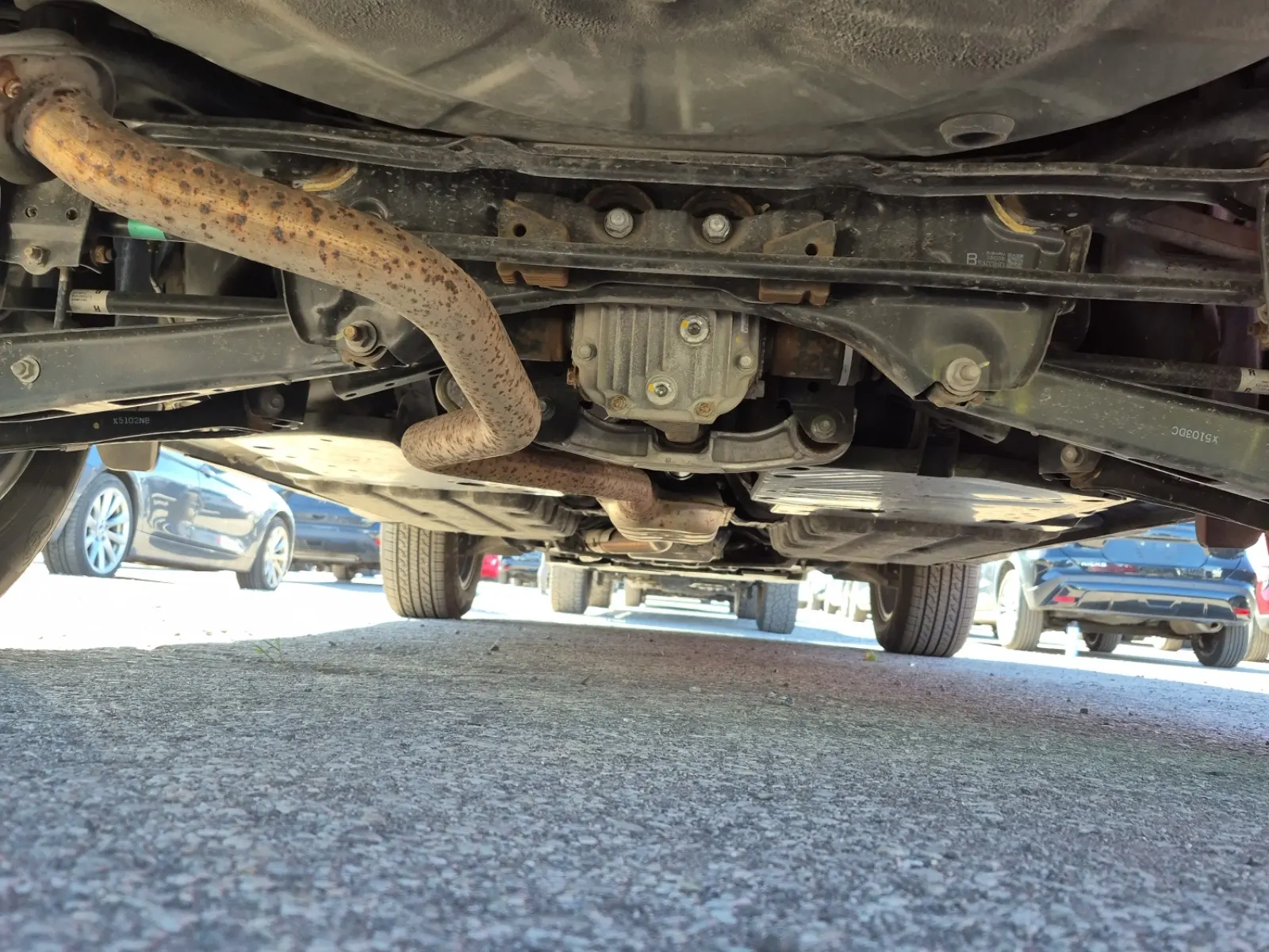 Undercarriage - Rear Photo