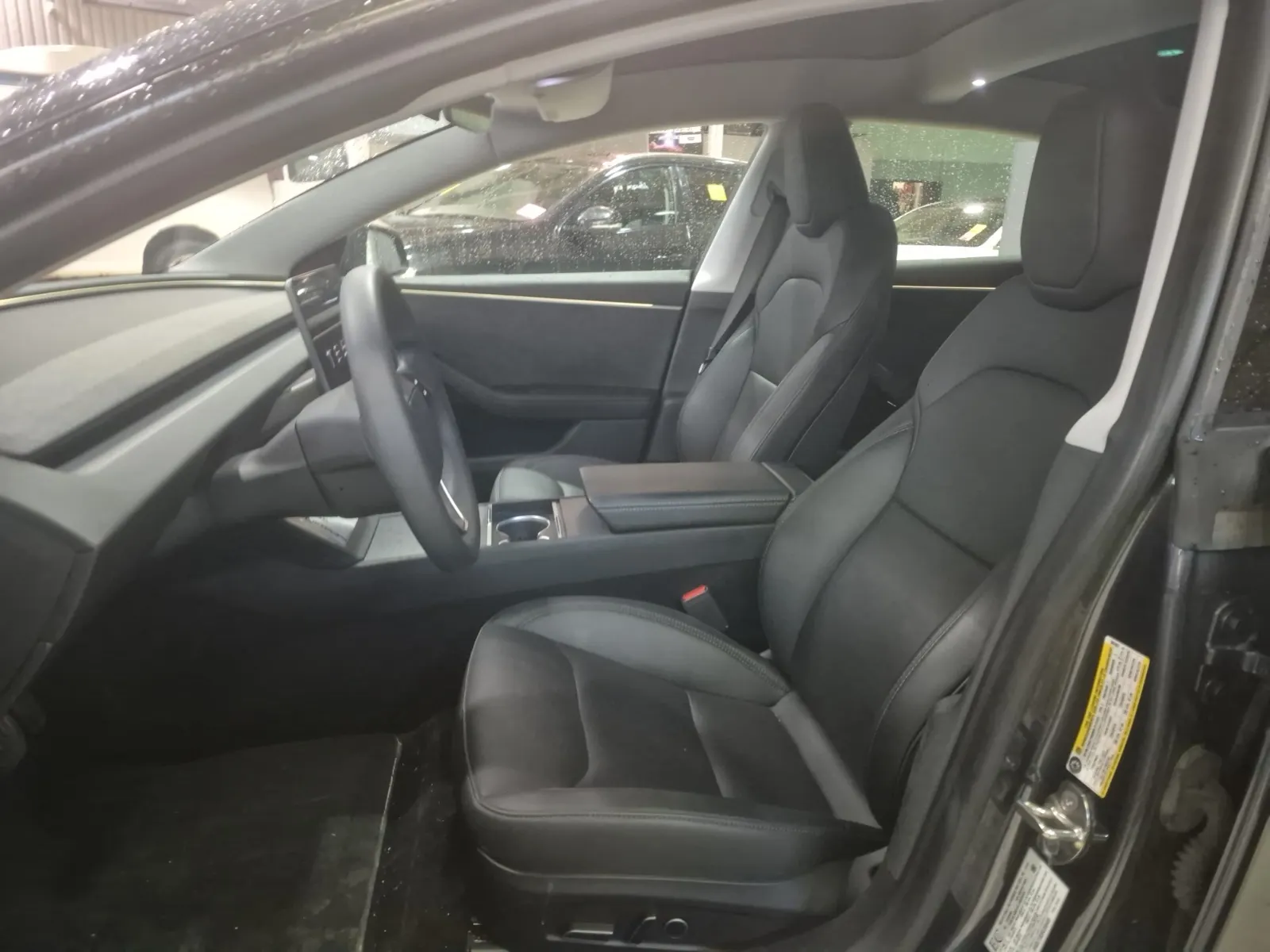 Front Interior Photo