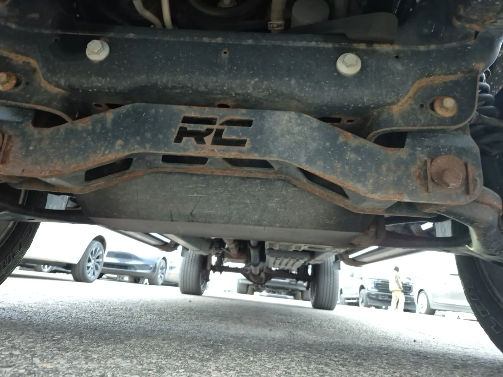 Undercarriage - Front Photo