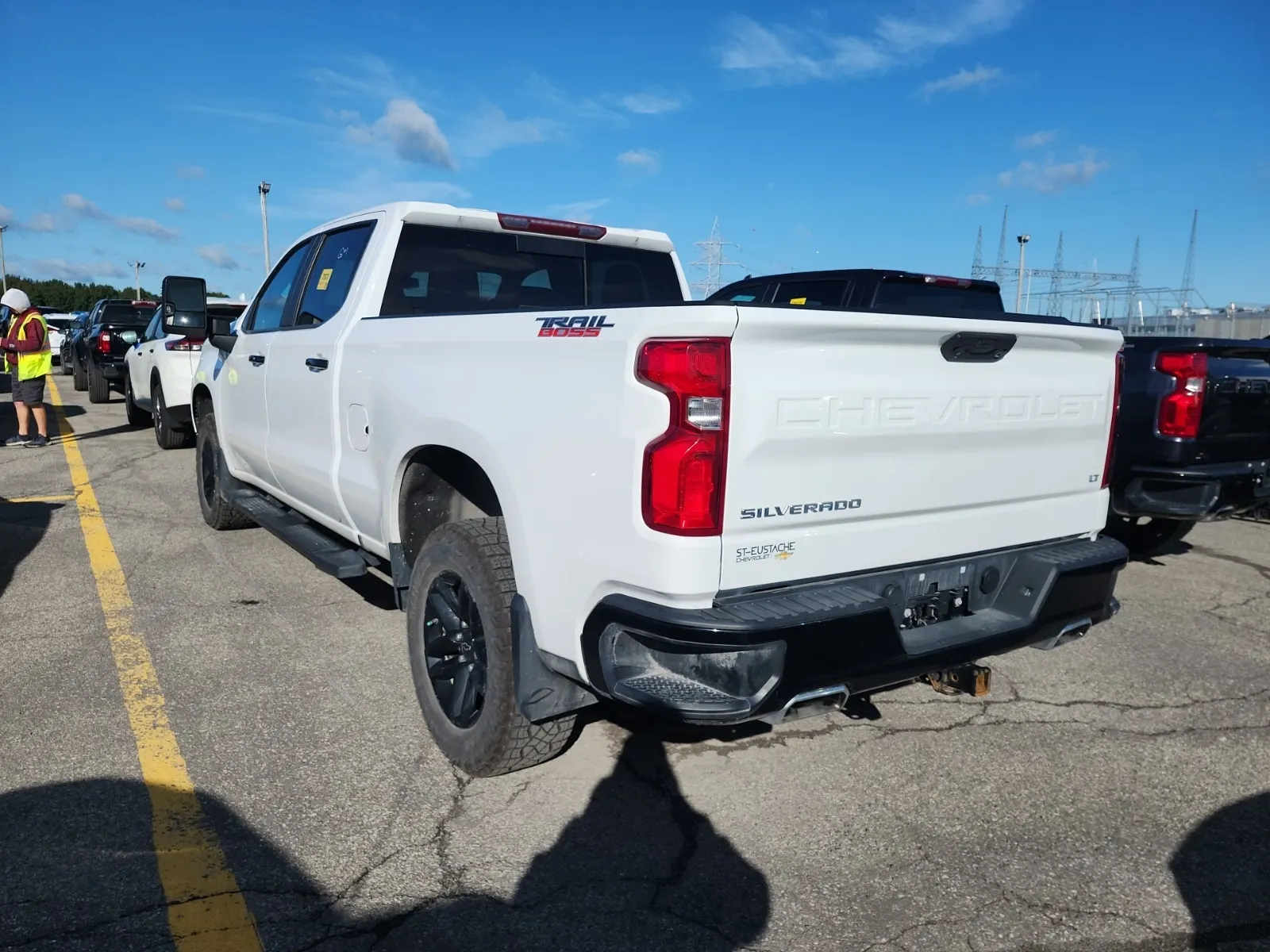 Driver Rear 3/4 Photo