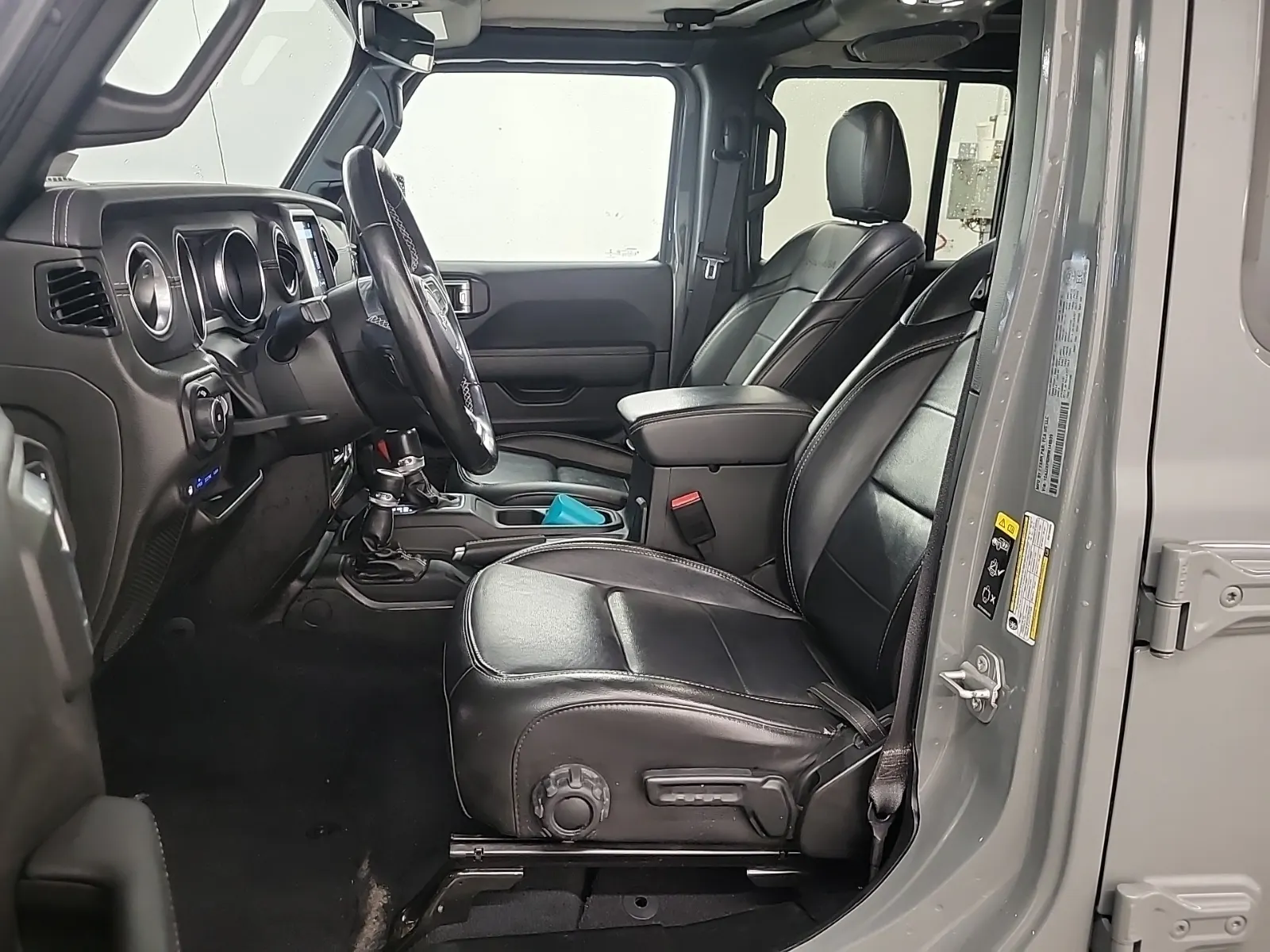 Front Interior Photo