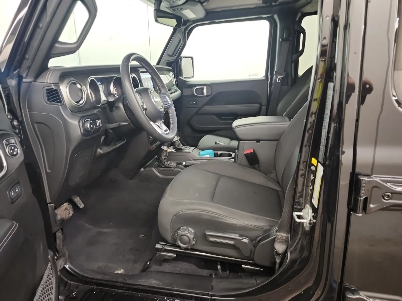 Front Interior Photo
