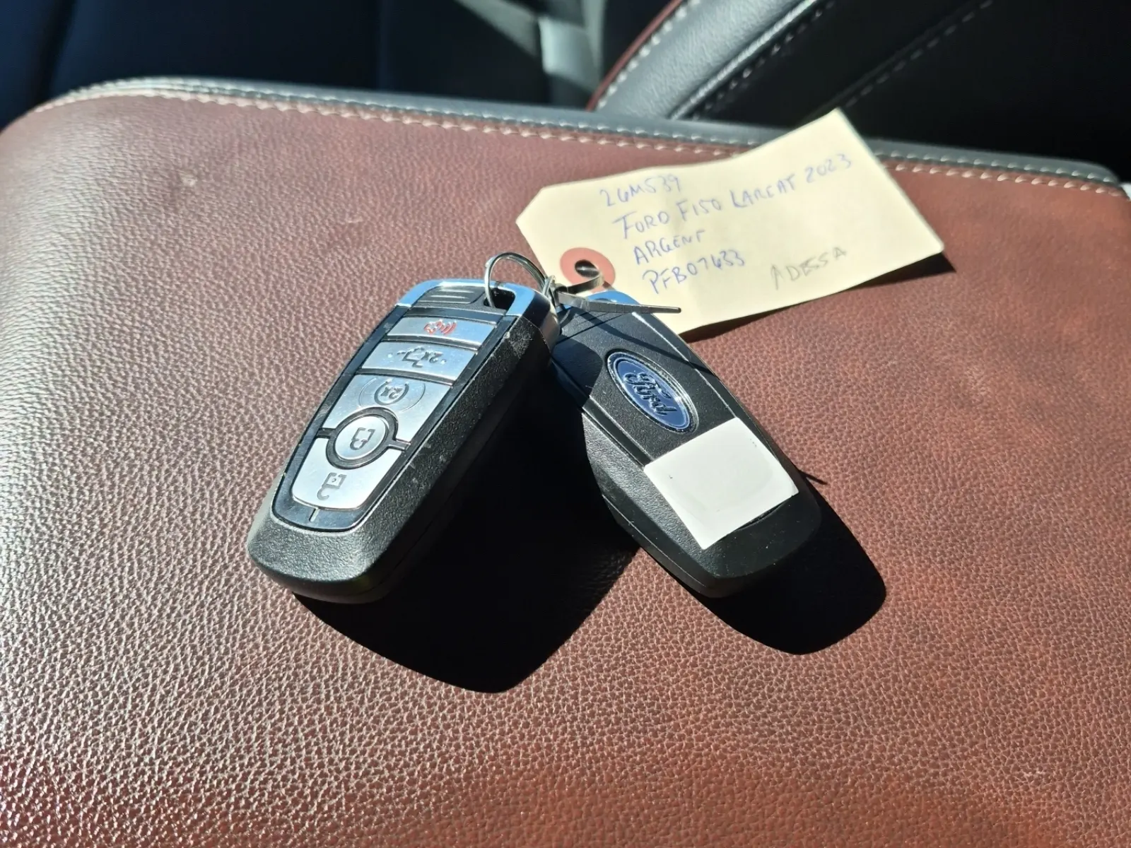 Keys/Fobs/Manual Photo